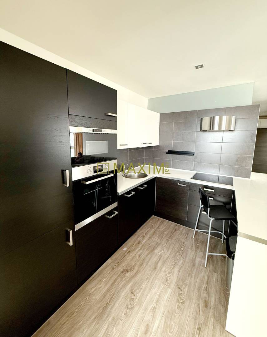 Na skok do centra- 2,5 izb. (75m2) zariadený byt v novostavbe