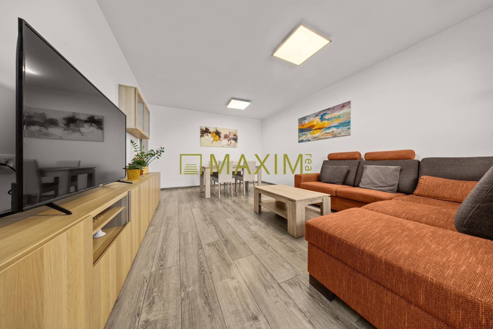 REZERVOVANÝ – Kompletne zrekonštruovaný 3 izbový byt na ulici Fedinova