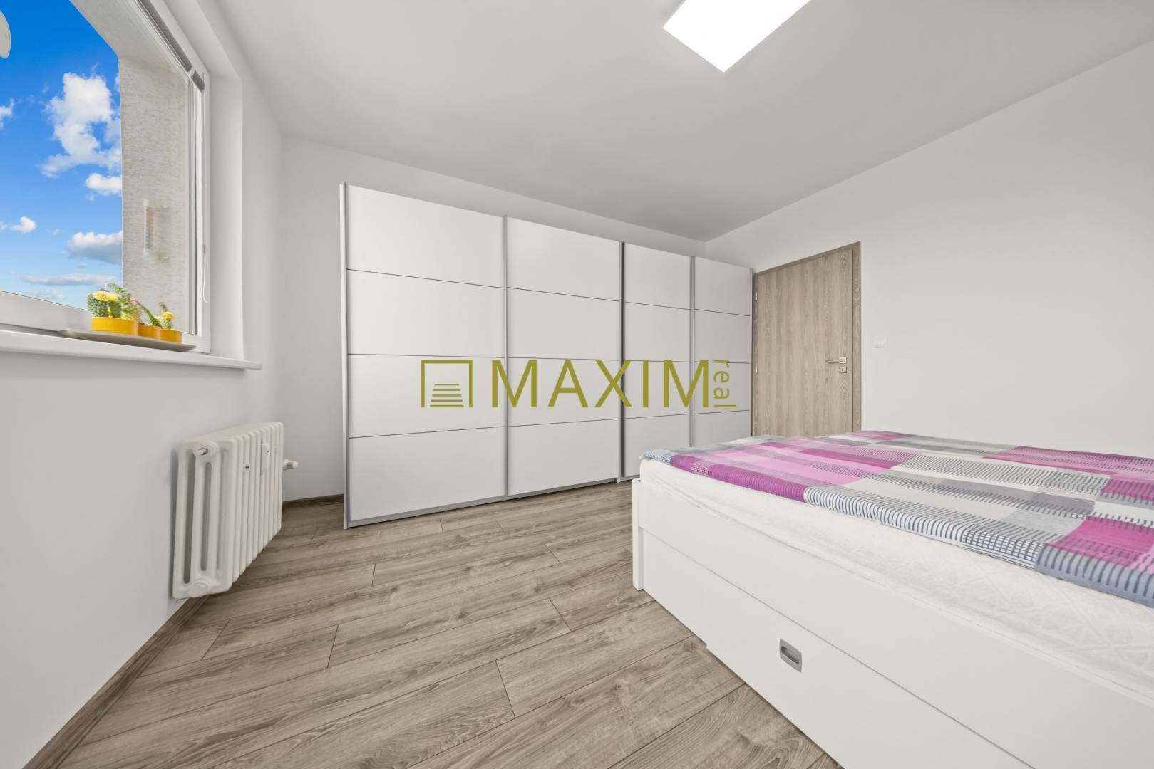 REZERVOVANÝ – Kompletne zrekonštruovaný 3 izbový byt na ulici Fedinova