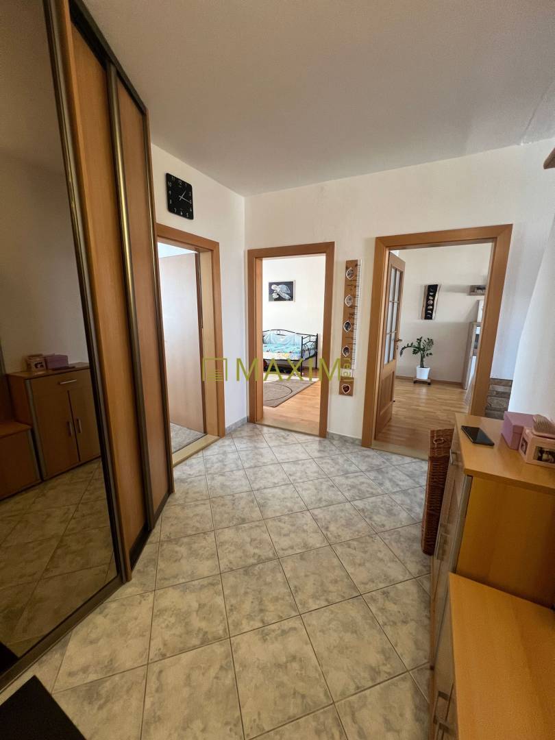 Na predaj 3 izbový byt v centre mesta Malacky