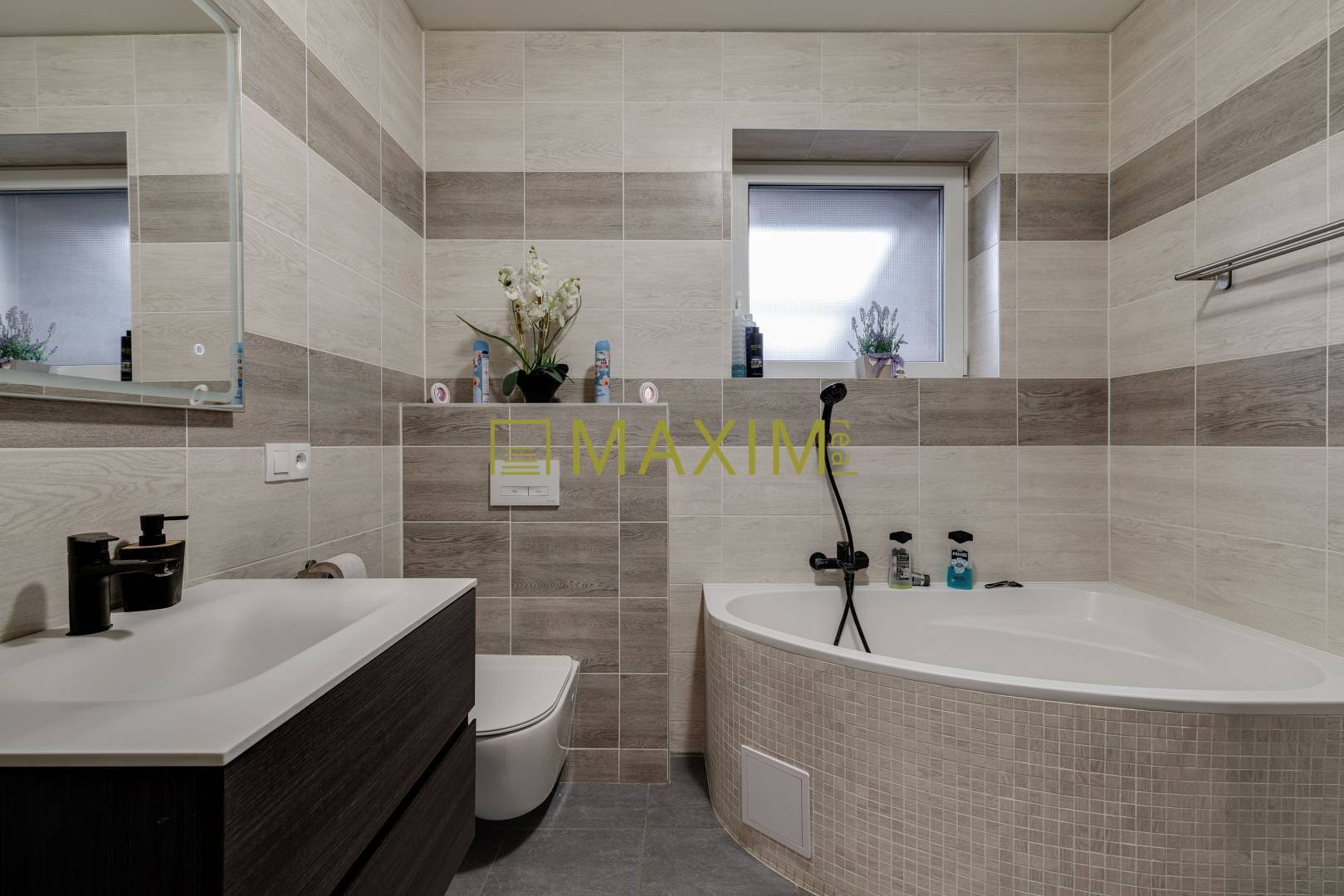 REZERVOVANE!Novostavba 4-izbového RD s terasou, 391 m² pozemok