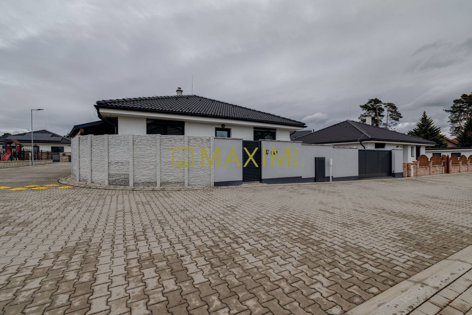 REZERVOVANE!Novostavba 4-izbového RD s terasou, 391 m² pozemok