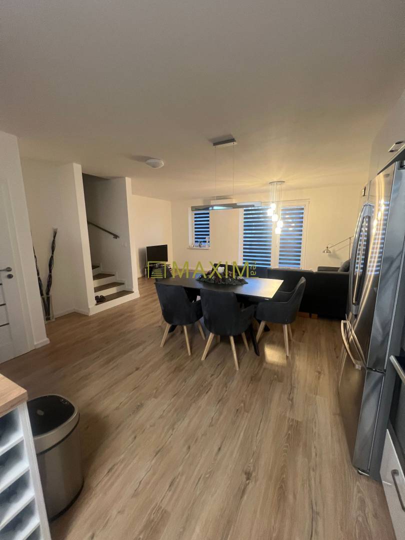 Na predaj 4 izbová novostavba – Alej Martina Benku – Kostolište.