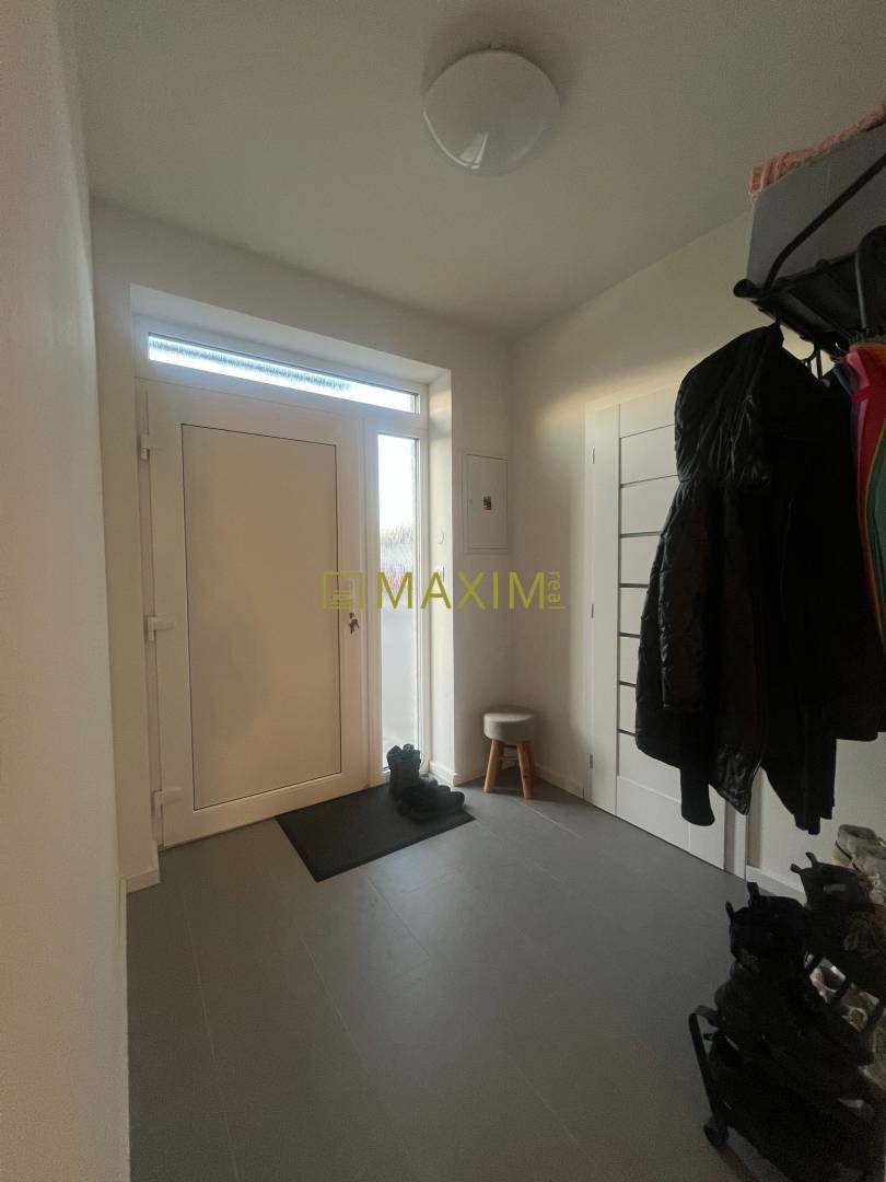 Na predaj 4 izbová novostavba – Alej Martina Benku – Kostolište.