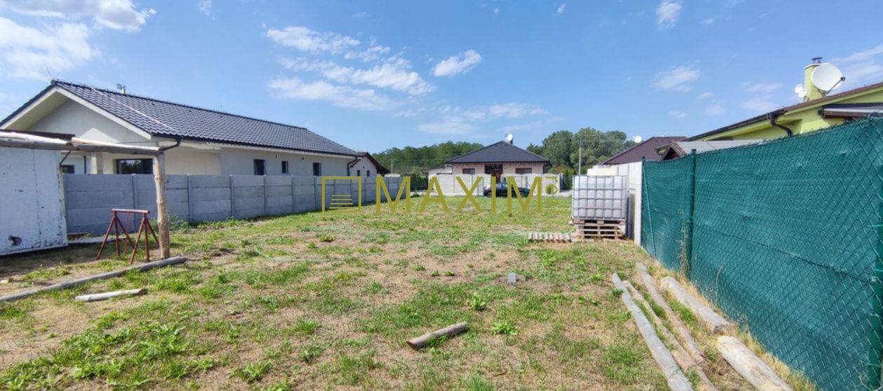 Pozemok v obci Malé Leváre