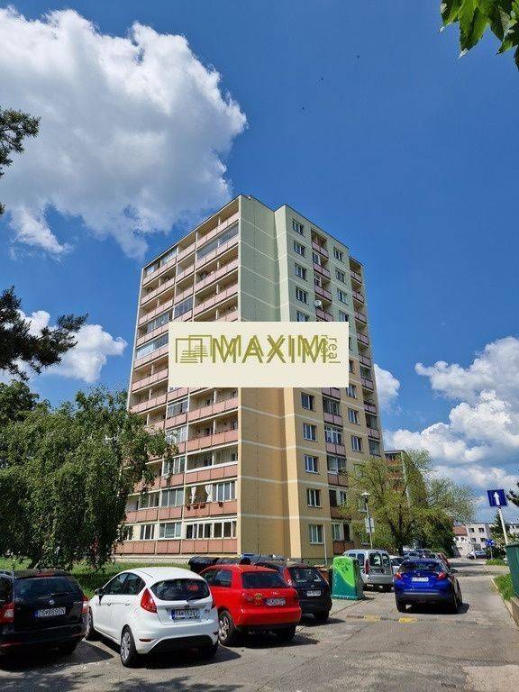 4-izbový byt vo vyhľadávanej časti Bratislavy – Nové Mesto na ul. Čsl.