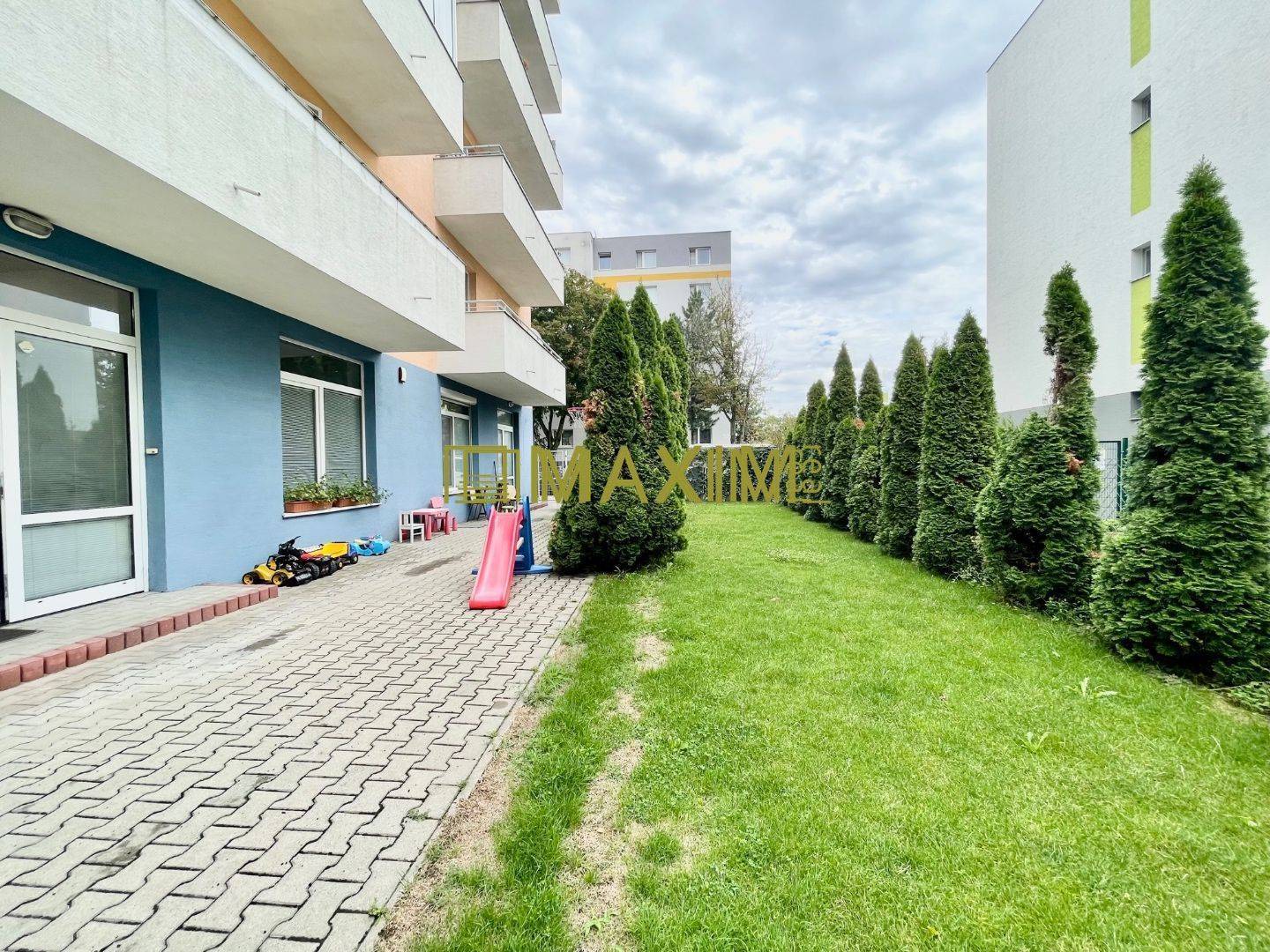 86 m2, nízke náklady, krásny 3-i byt s loggiou a parkovacím státím na