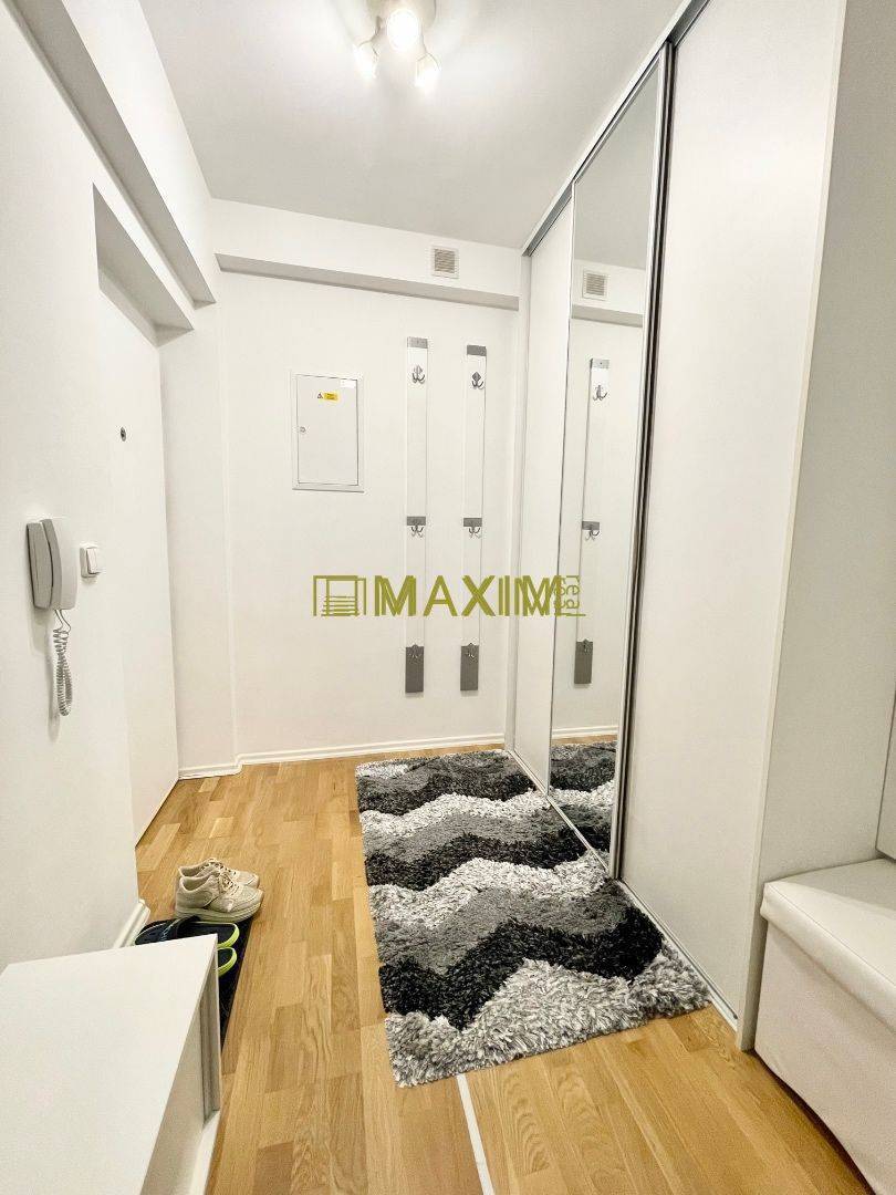 86 m2, nízke náklady, krásny 3-i byt s loggiou a parkovacím státím na