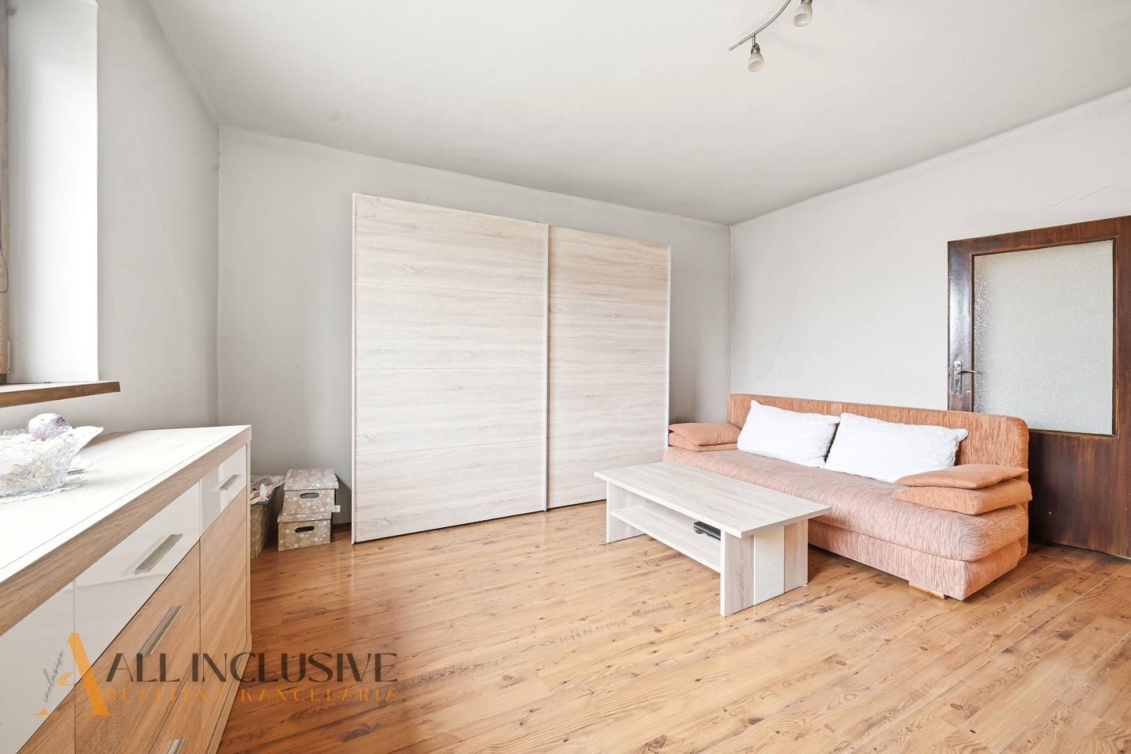 External property image