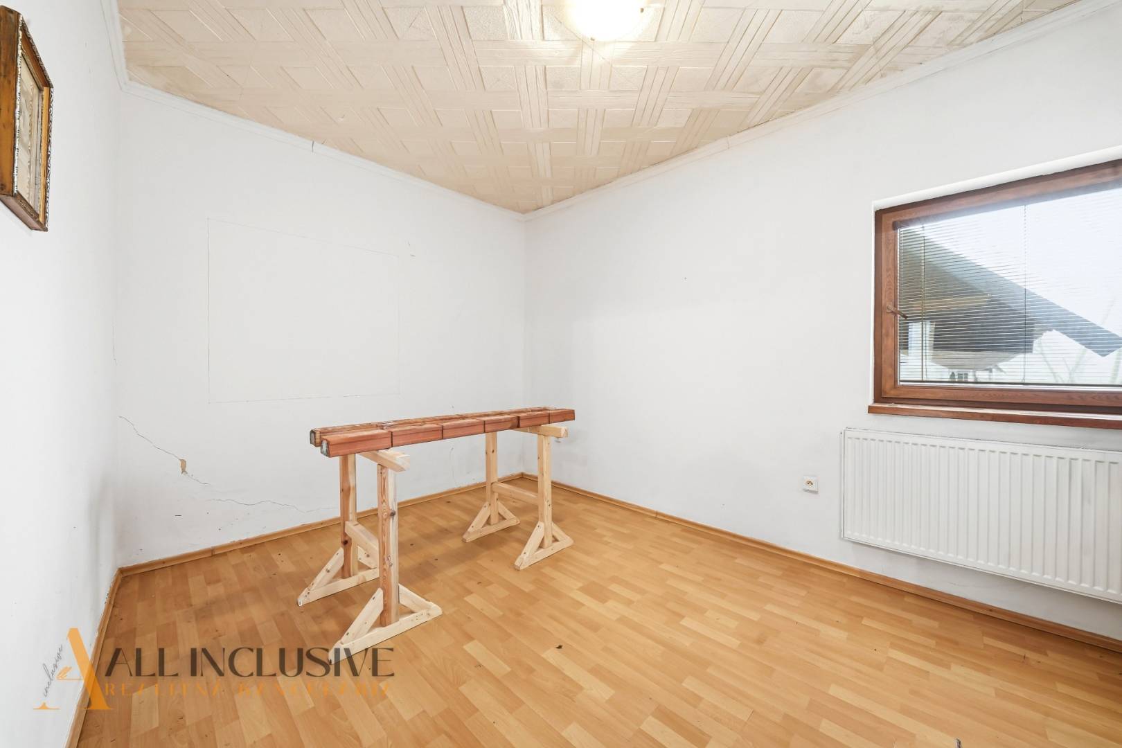 External property image