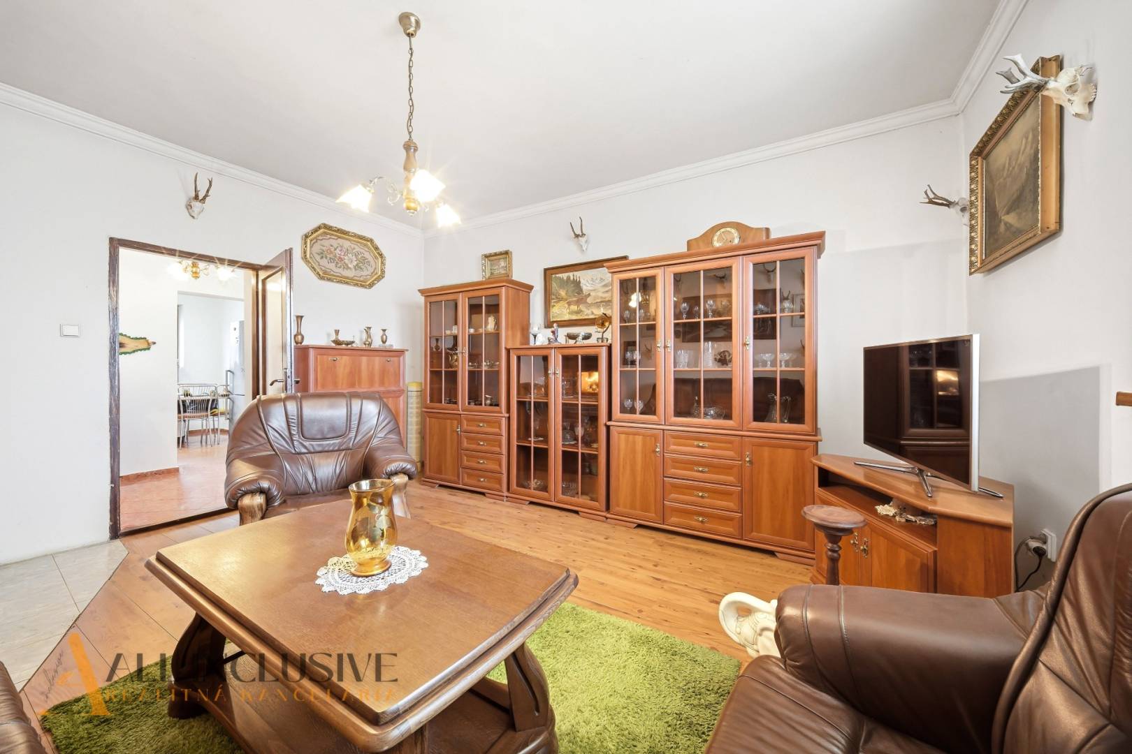 External property image