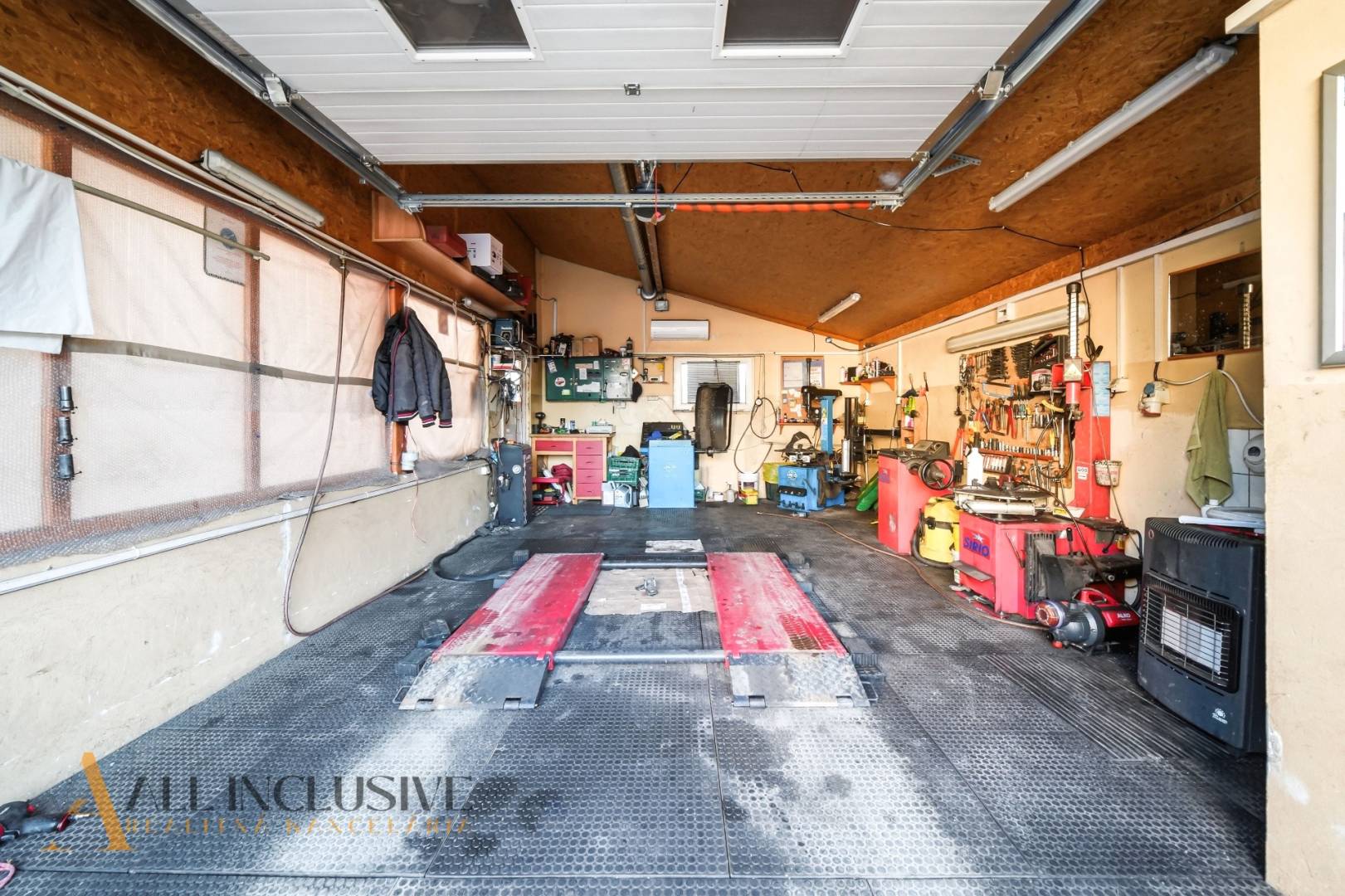 External property image