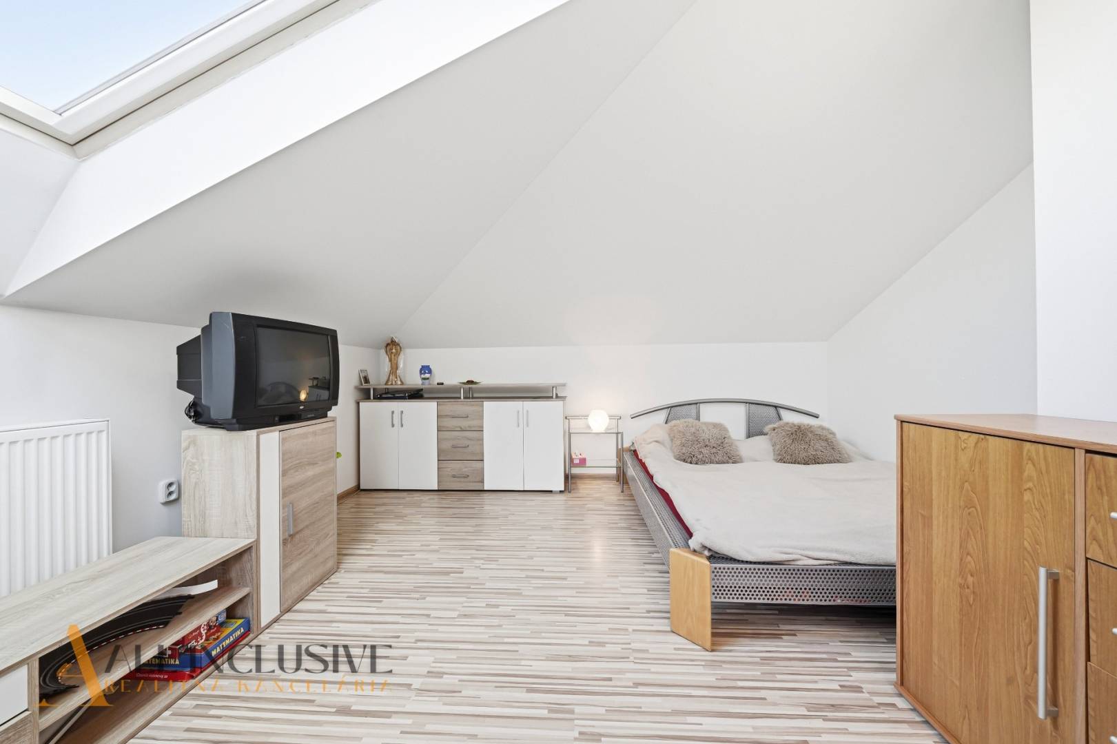 External property image