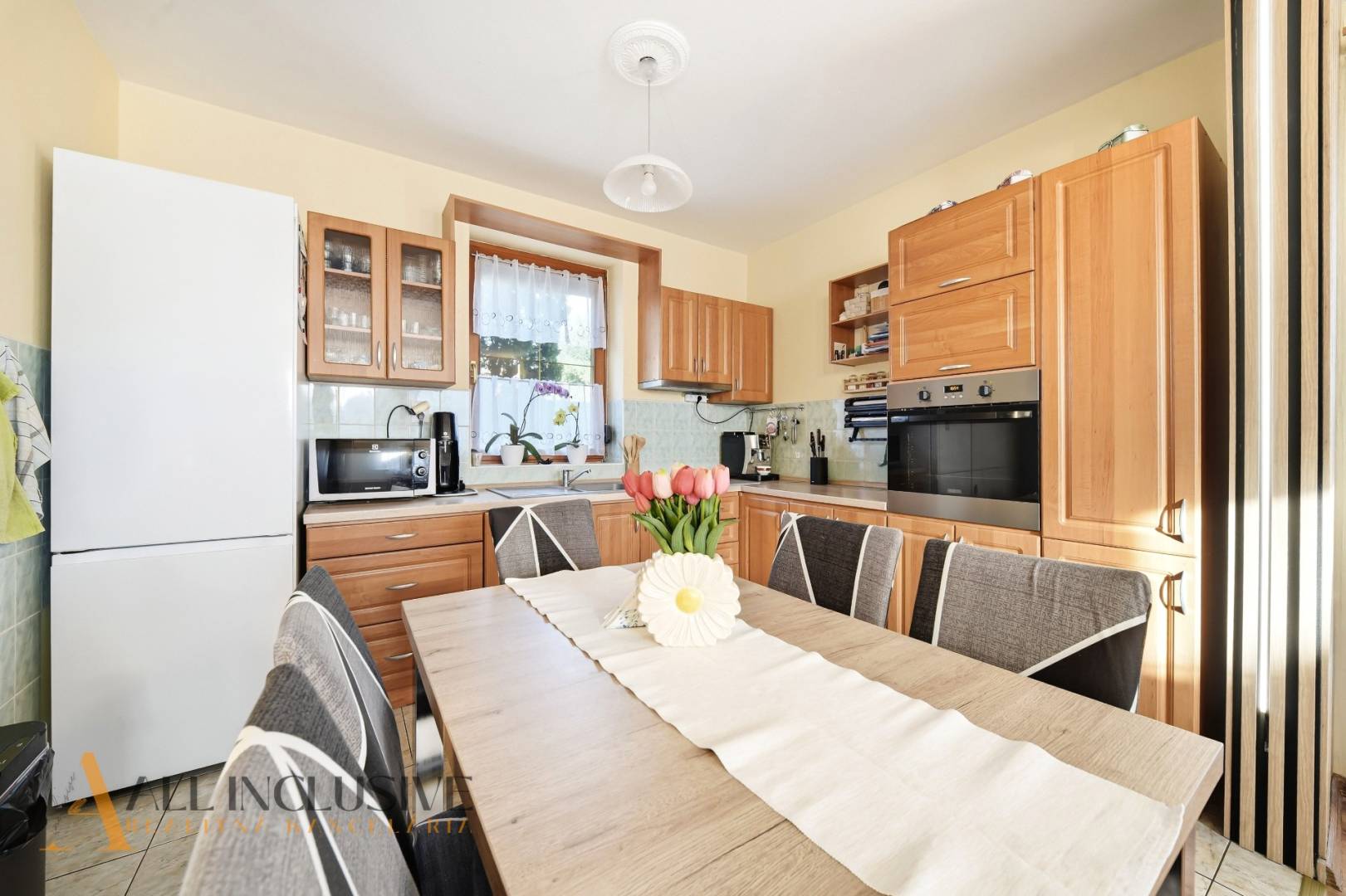 External property image