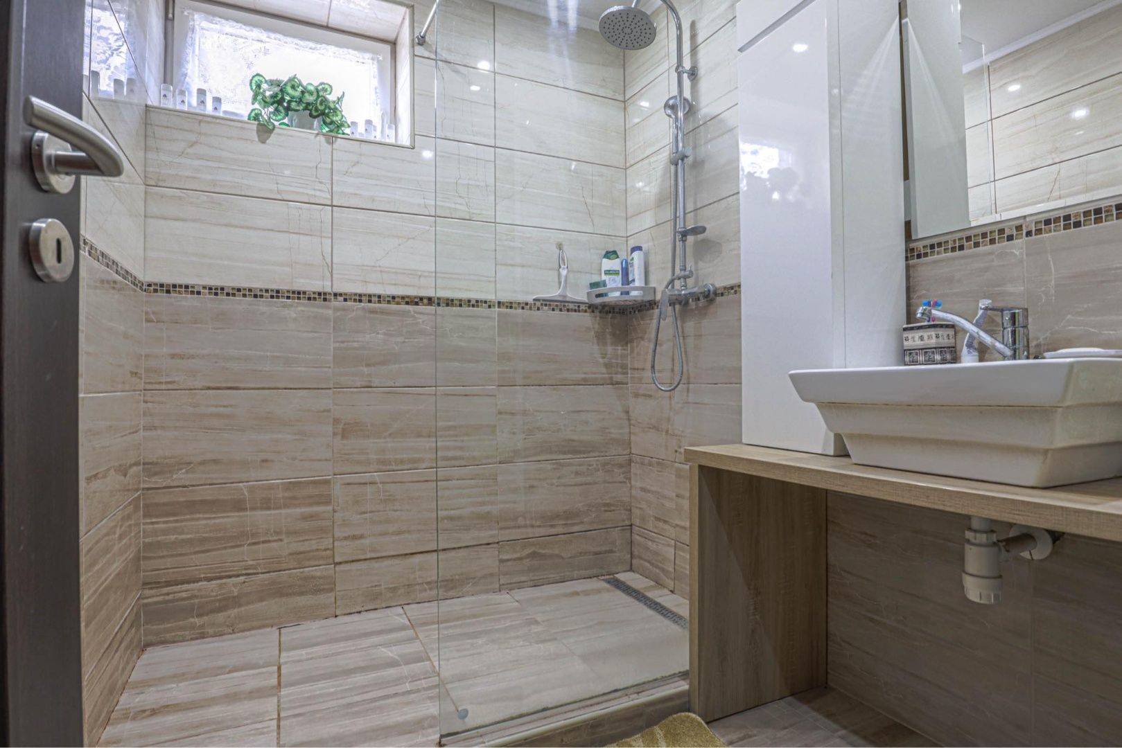 External property image