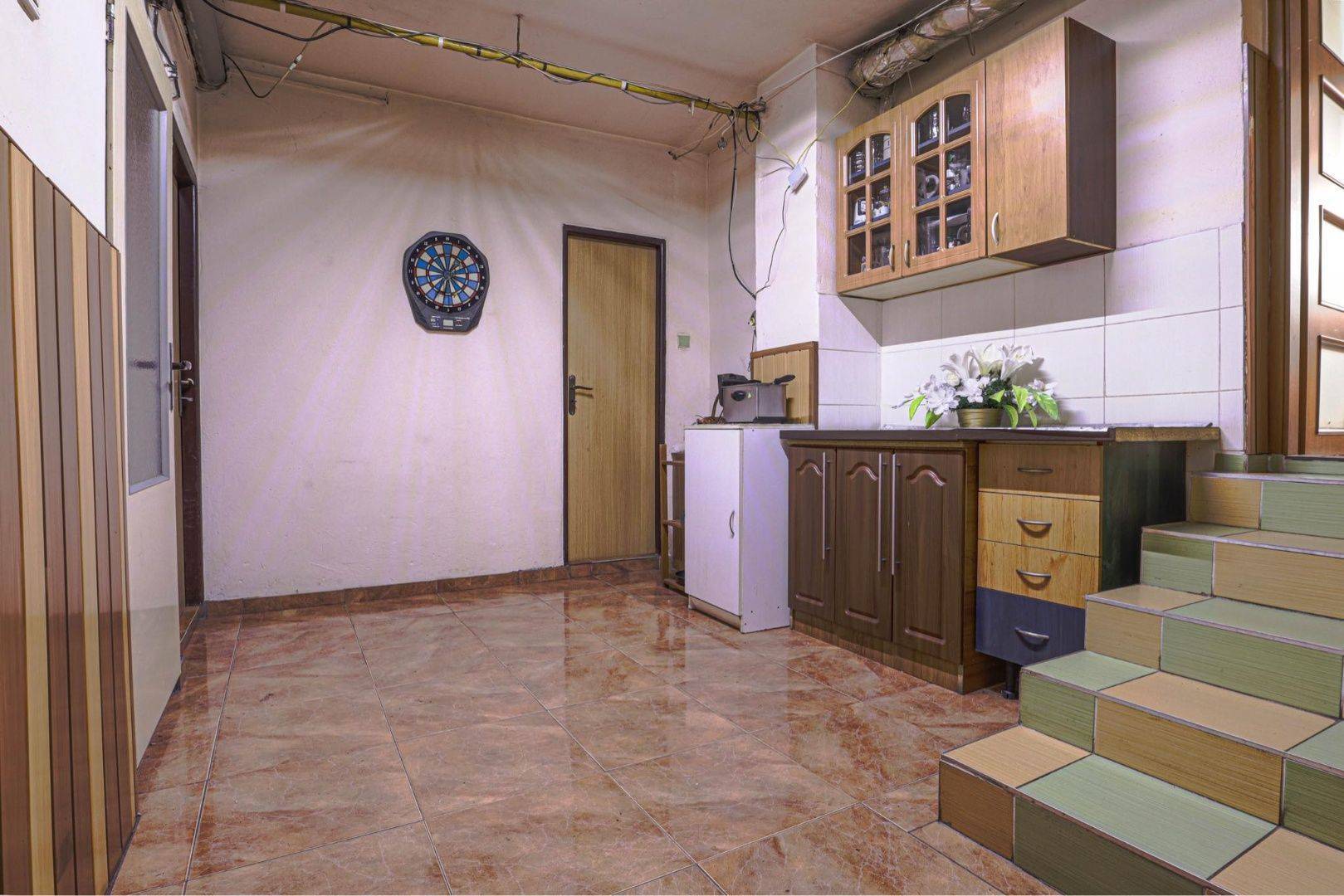 External property image
