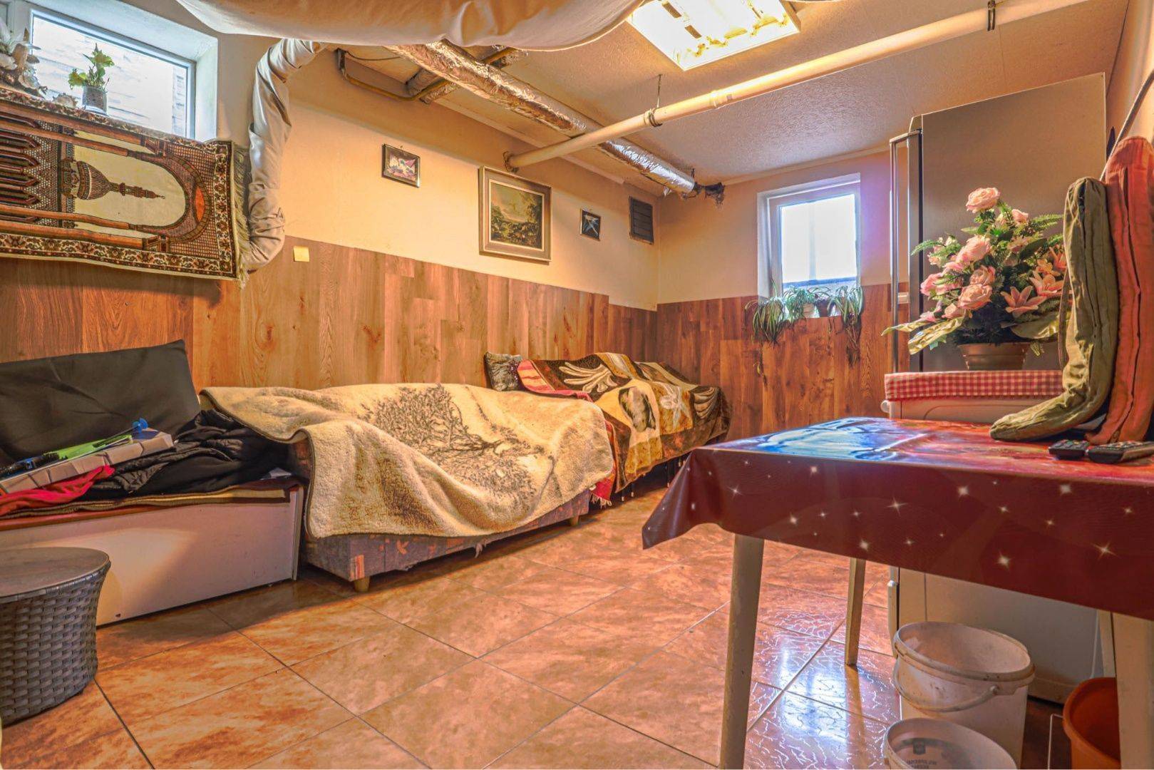 External property image