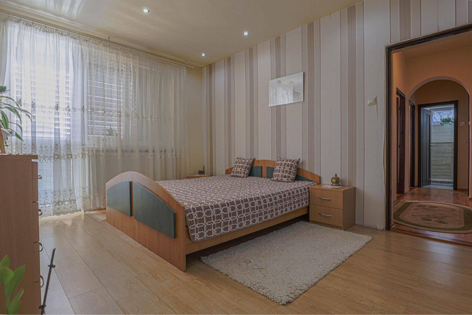 External property image