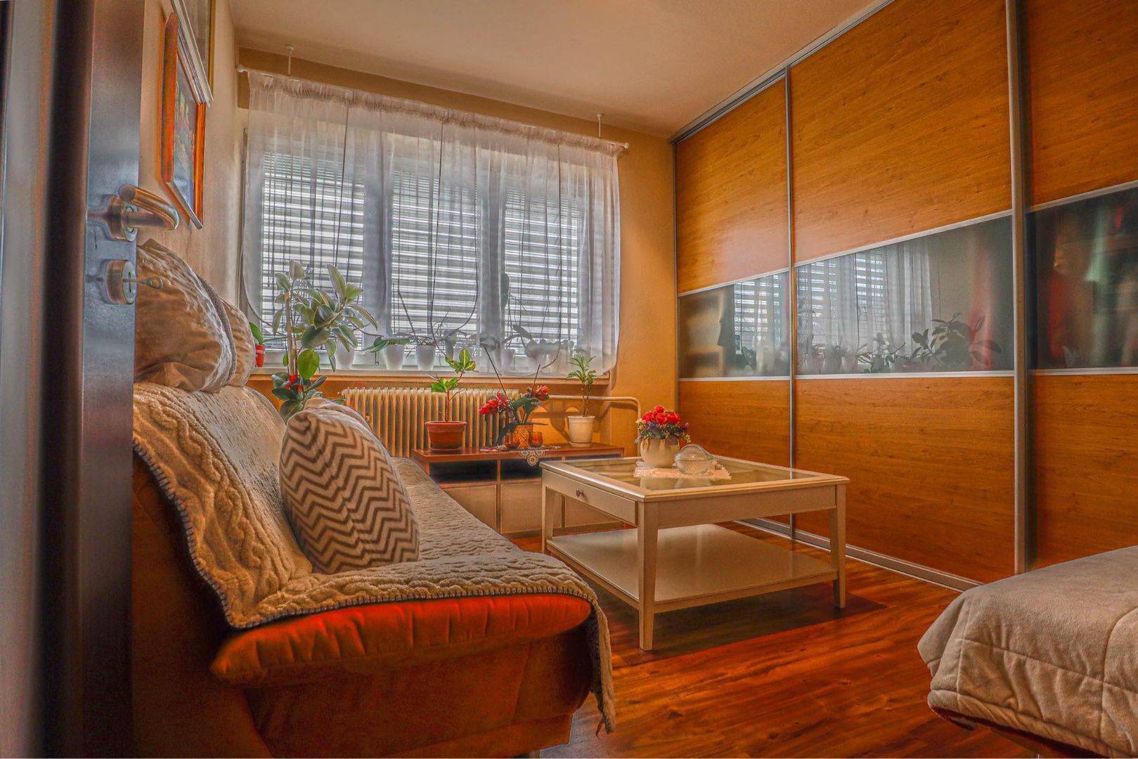External property image