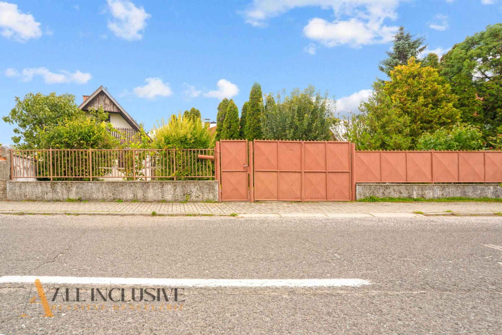 External property image