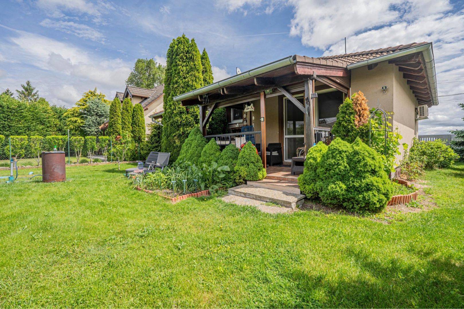 External property image