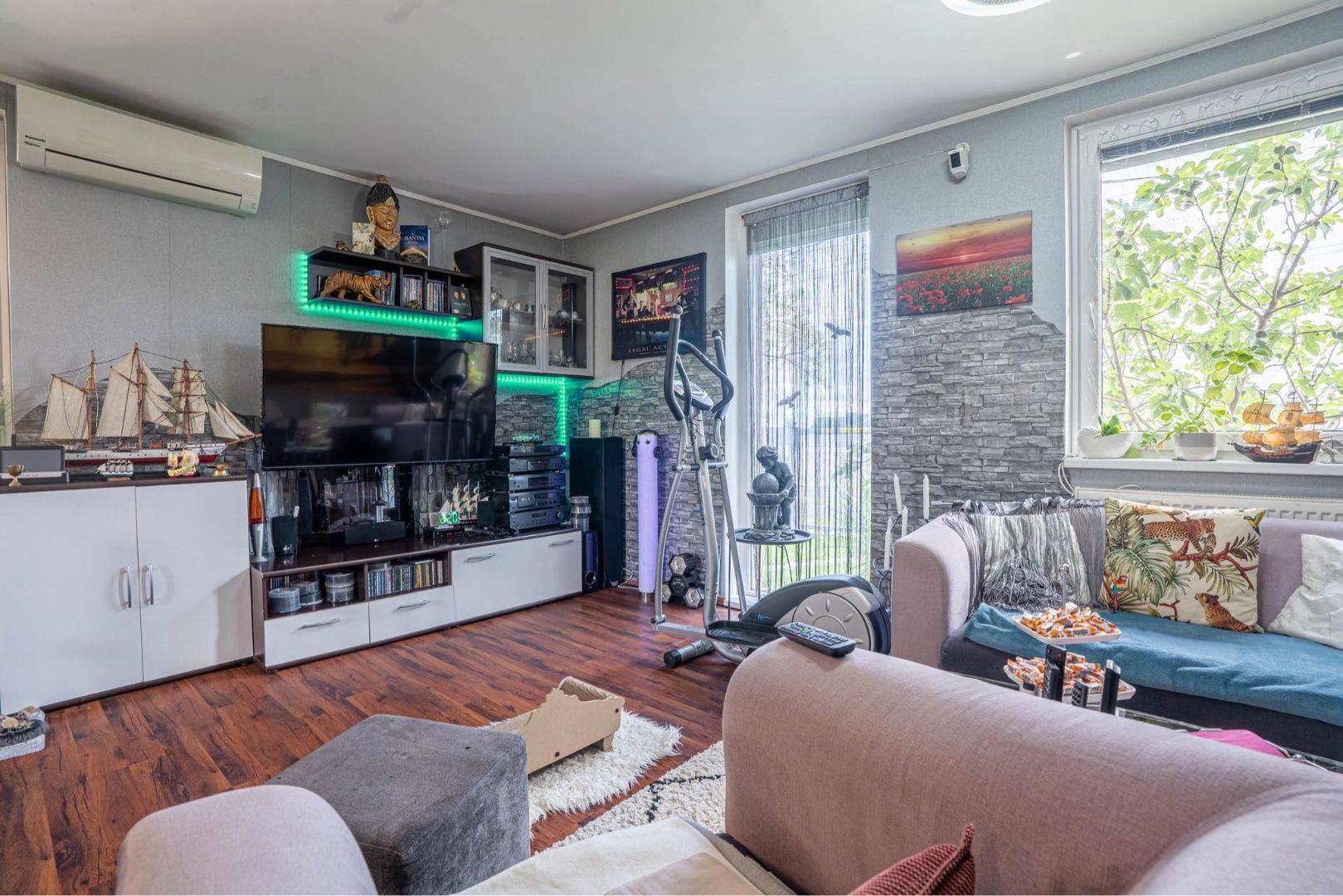 External property image