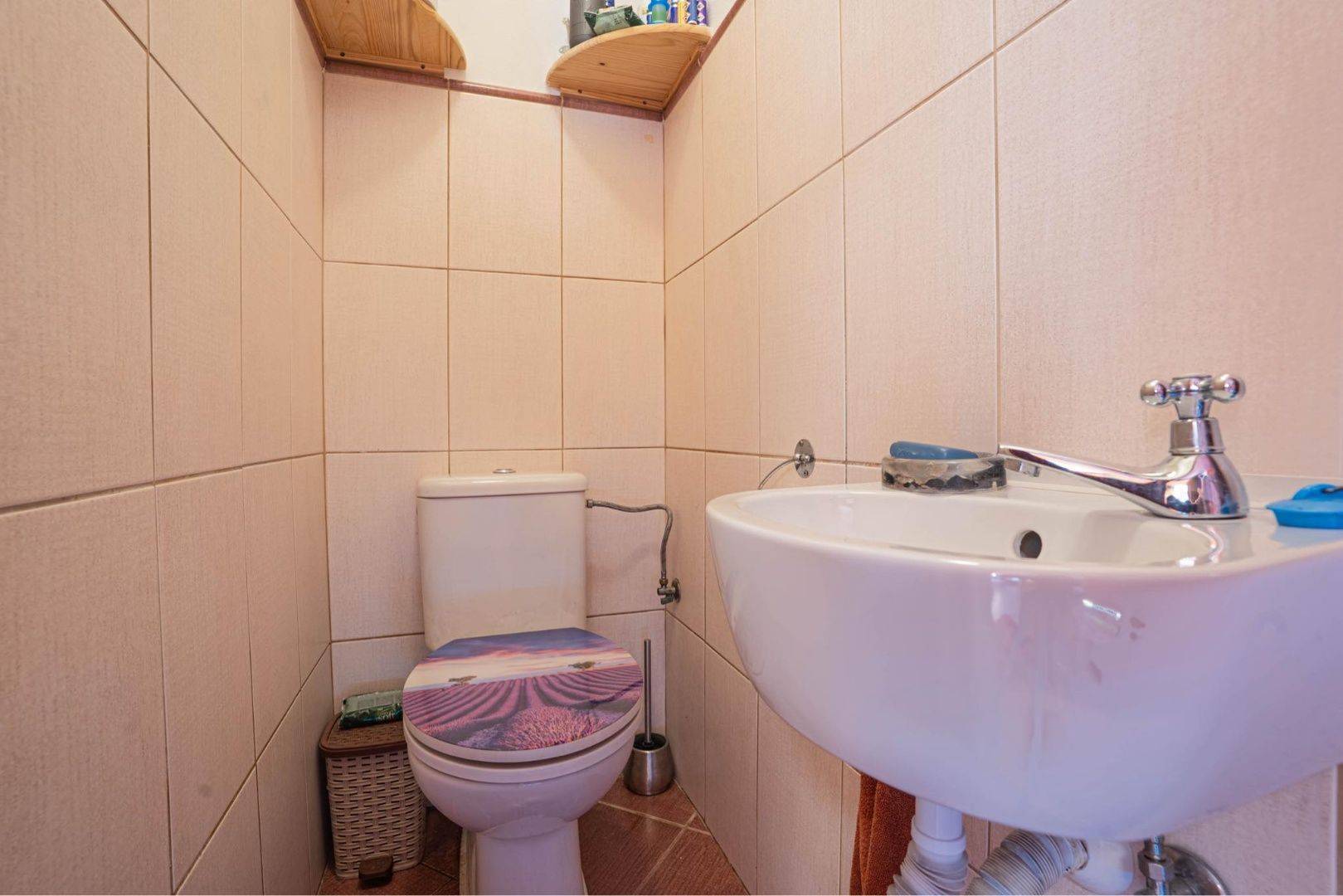 External property image