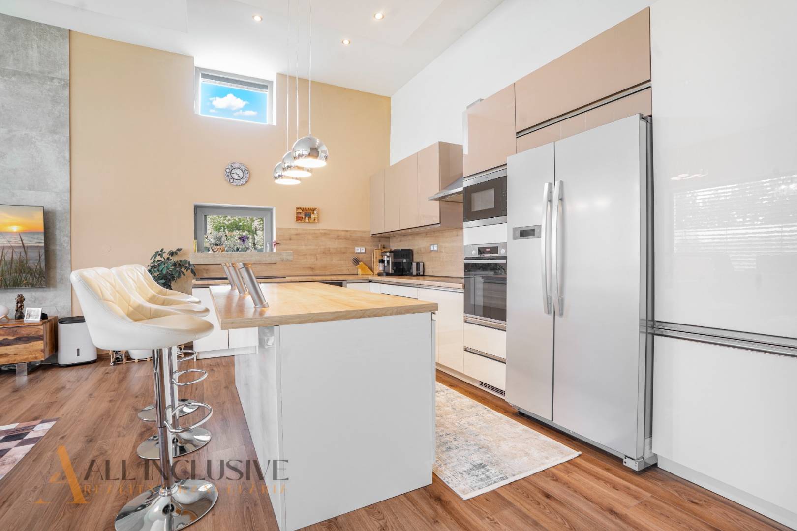 External property image