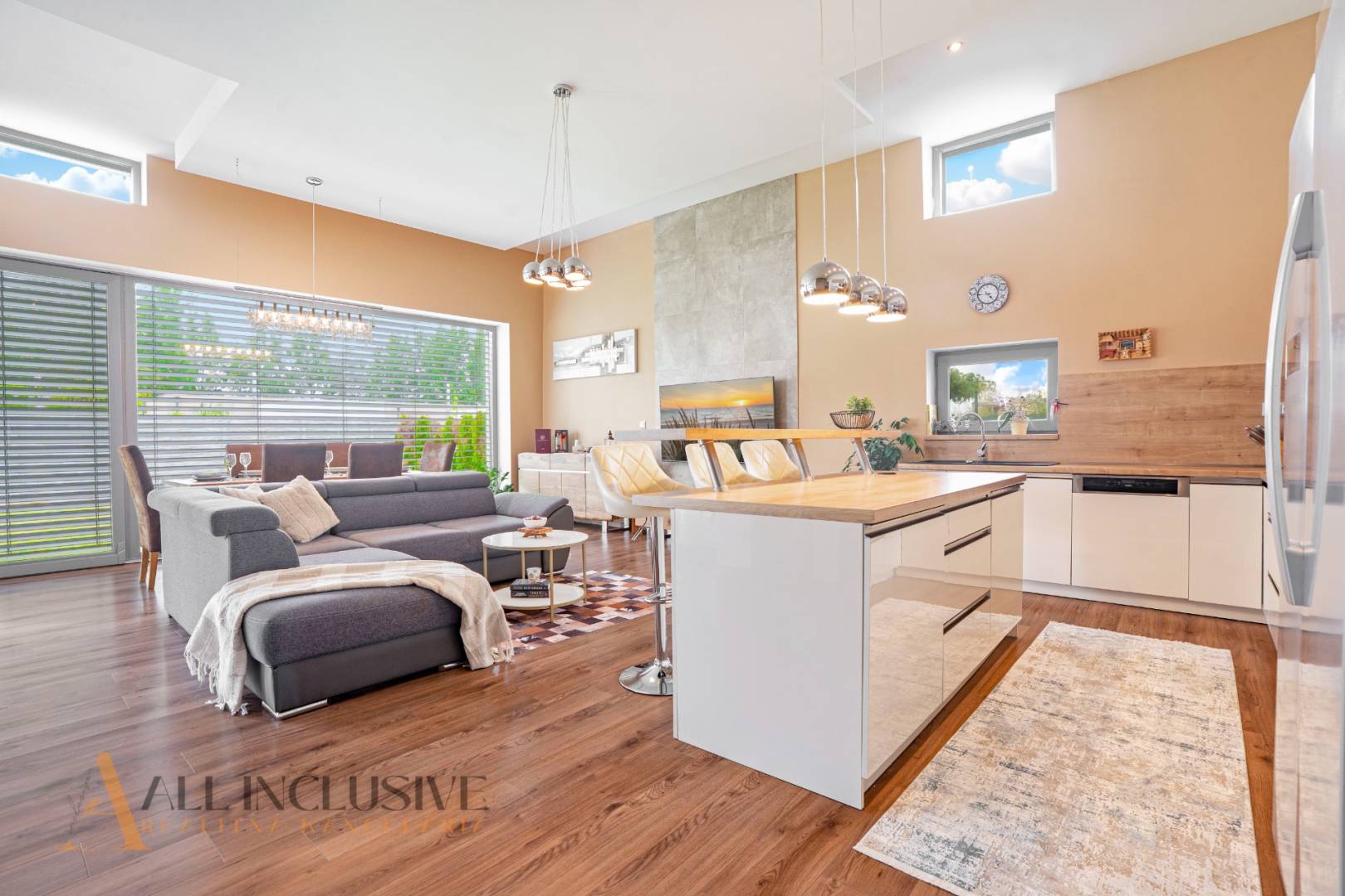 External property image