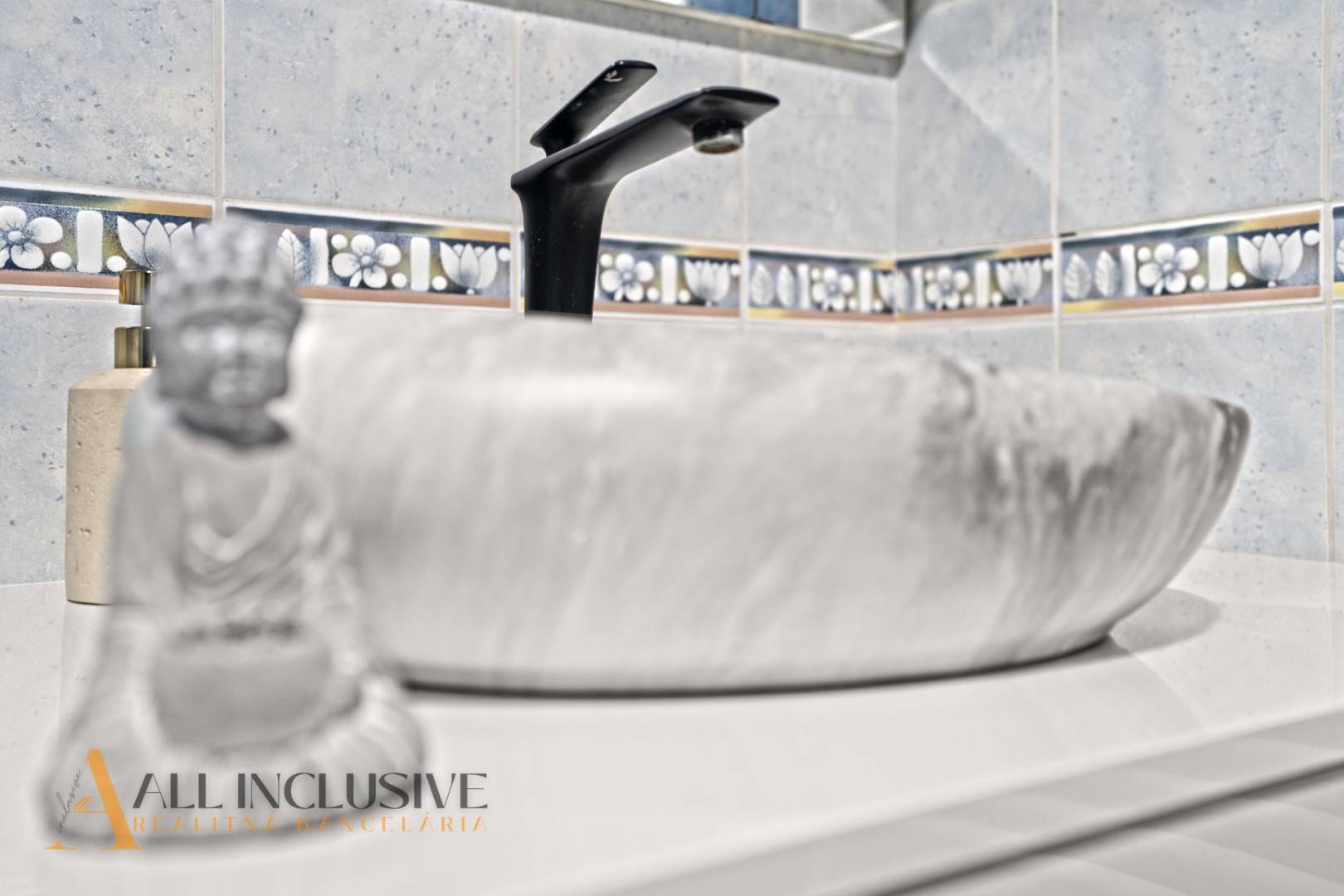 External property image