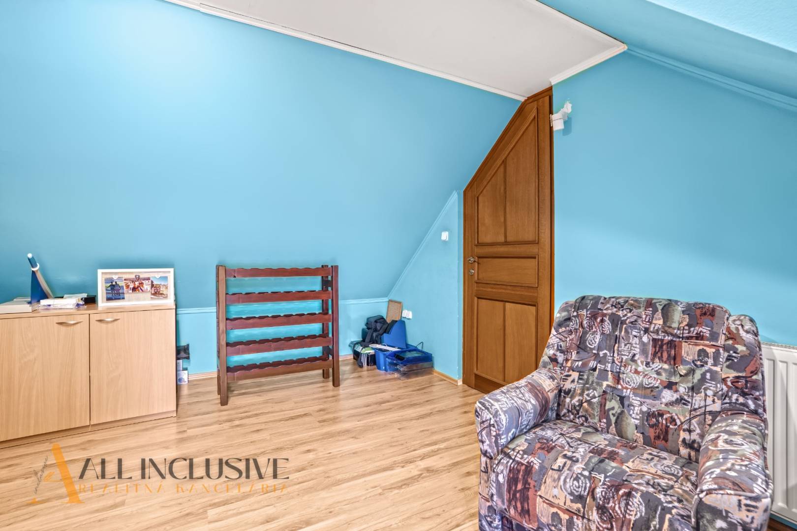 External property image