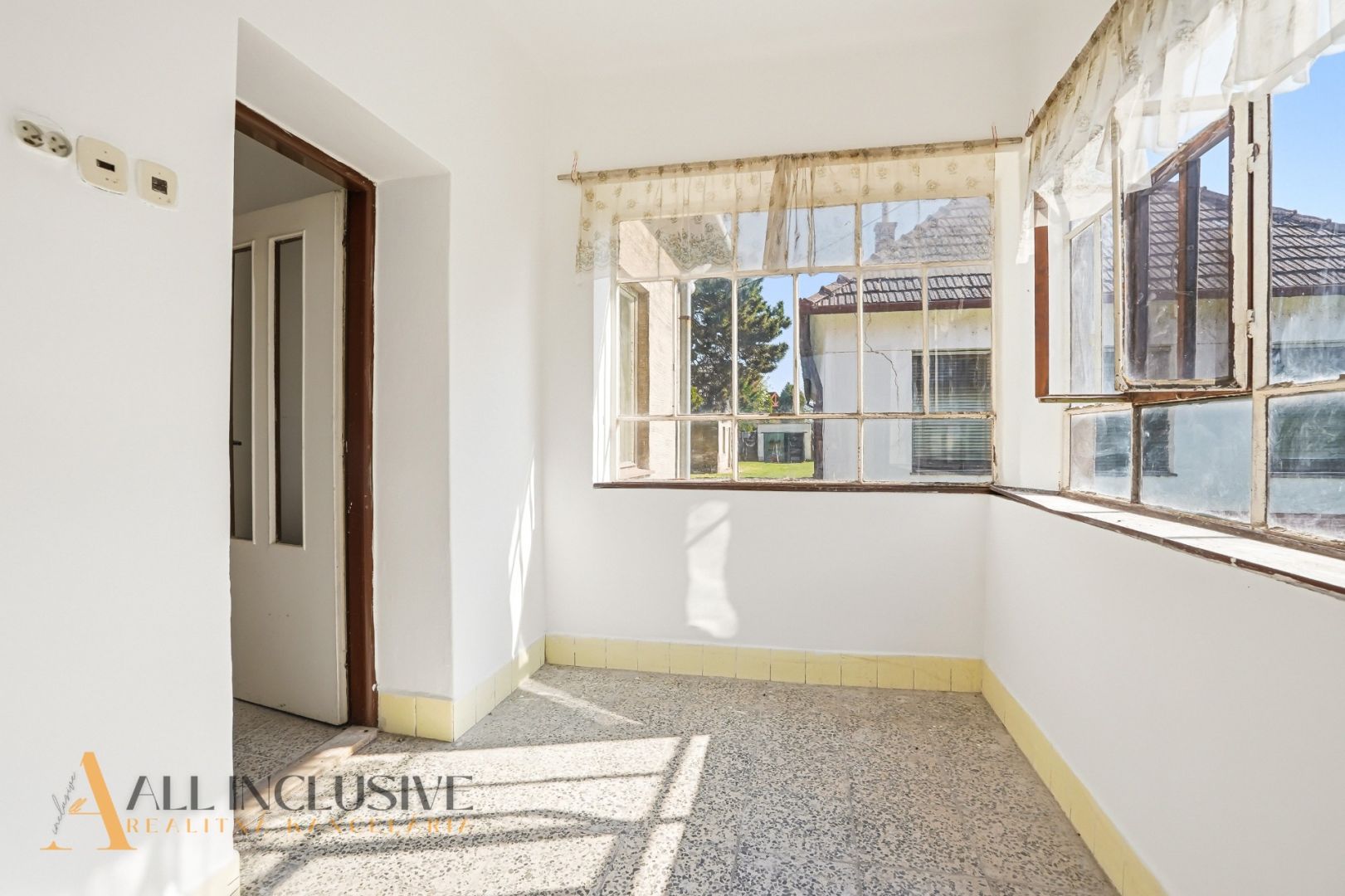 External property image