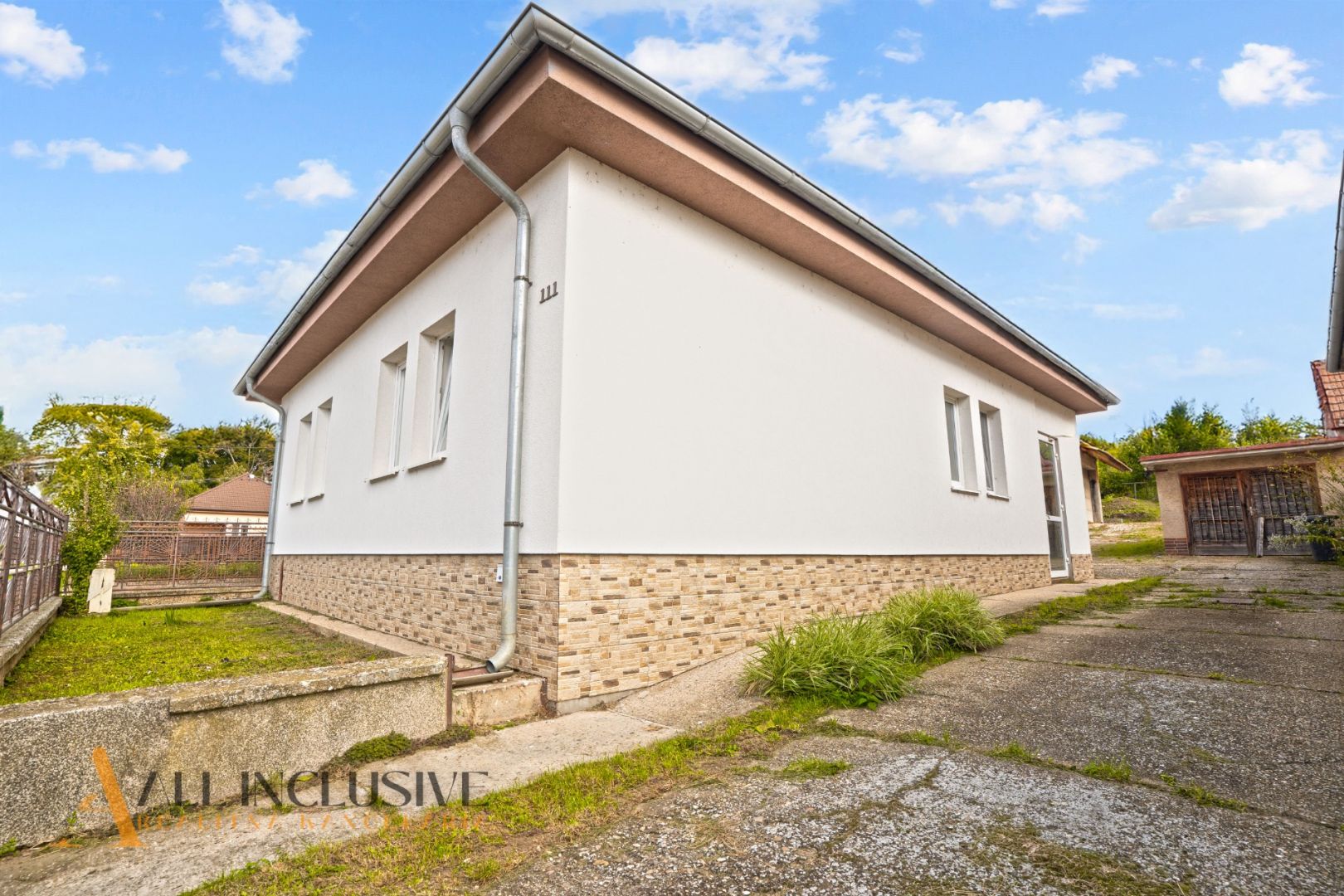 External property image