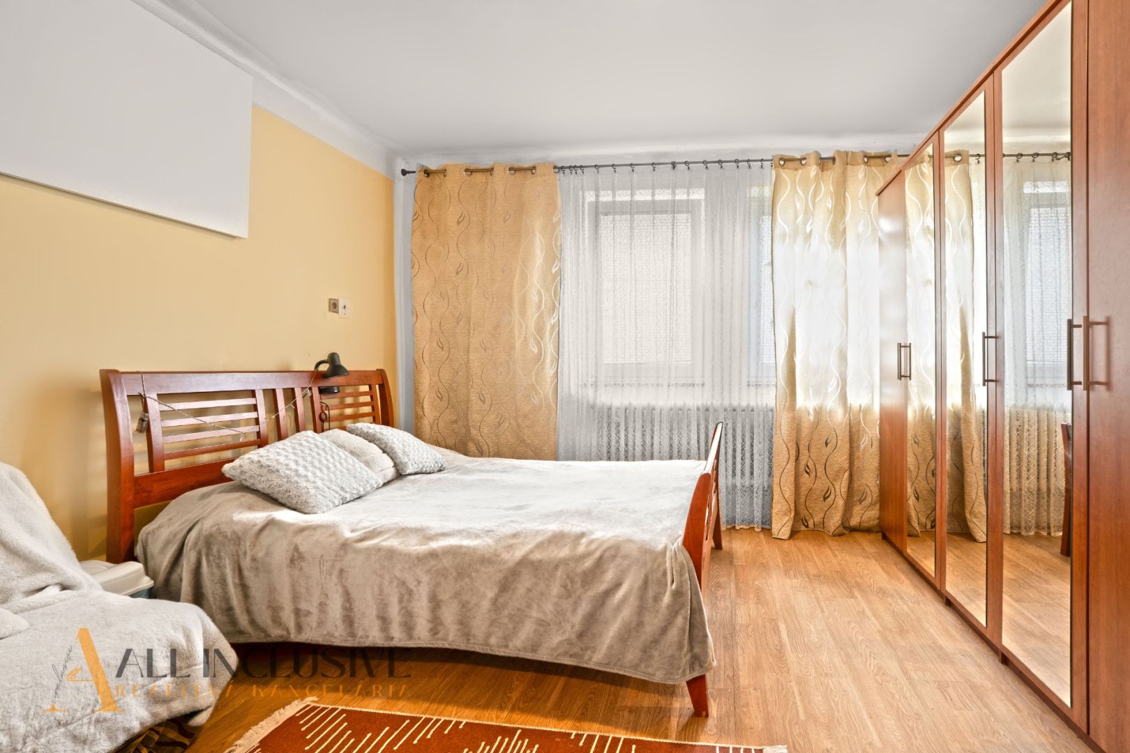 External property image