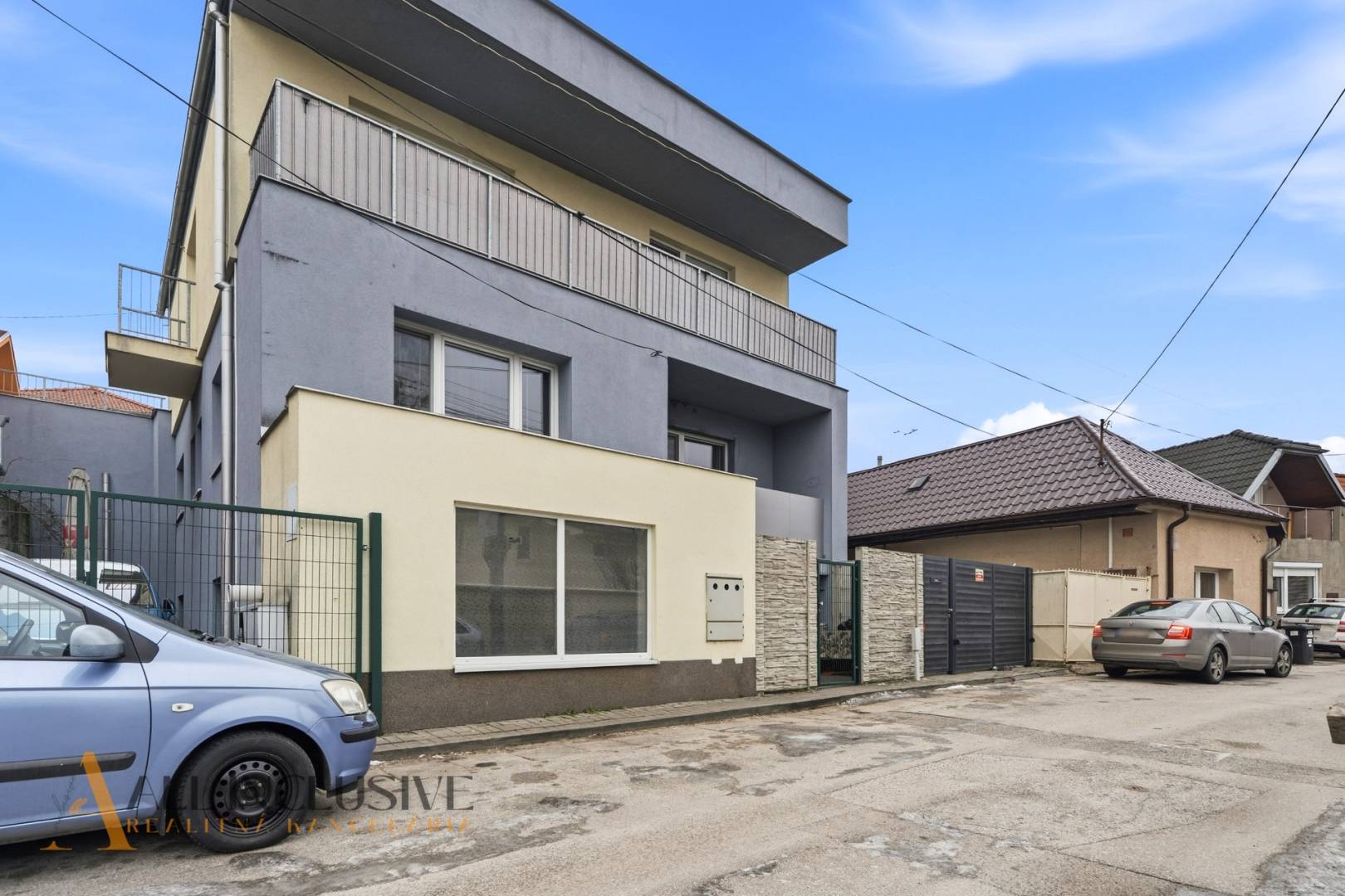External property image
