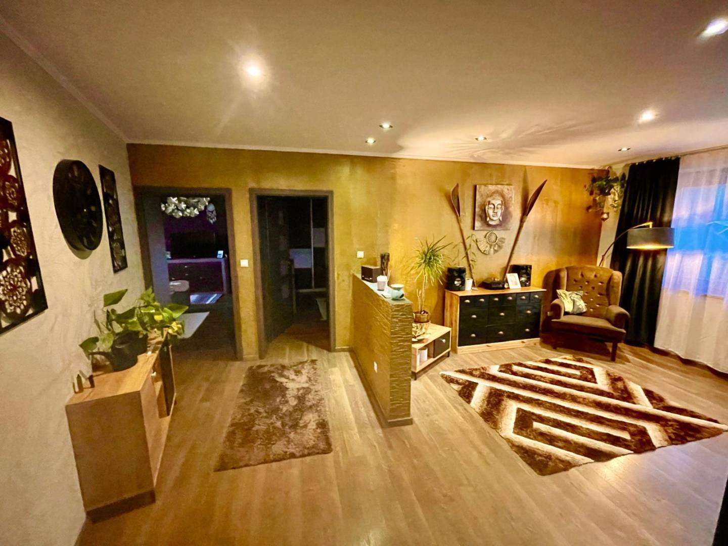External property image