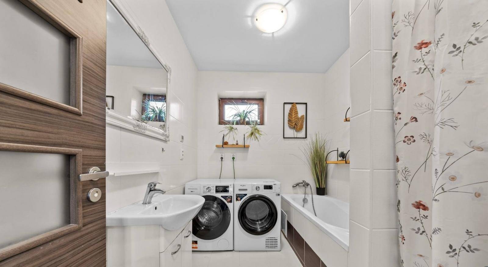 External property image