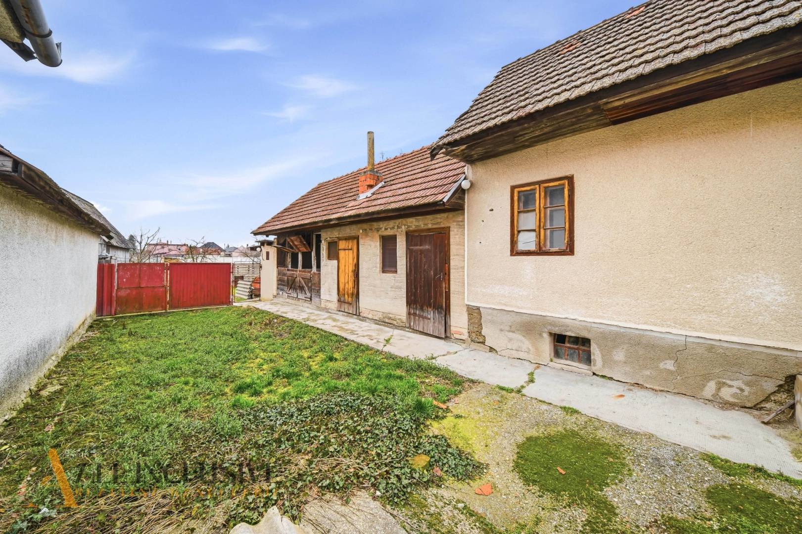 External property image