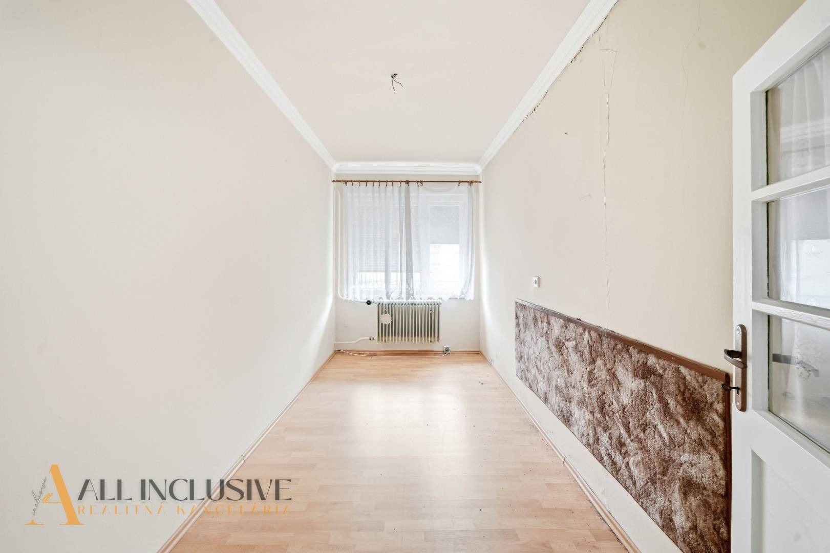 External property image