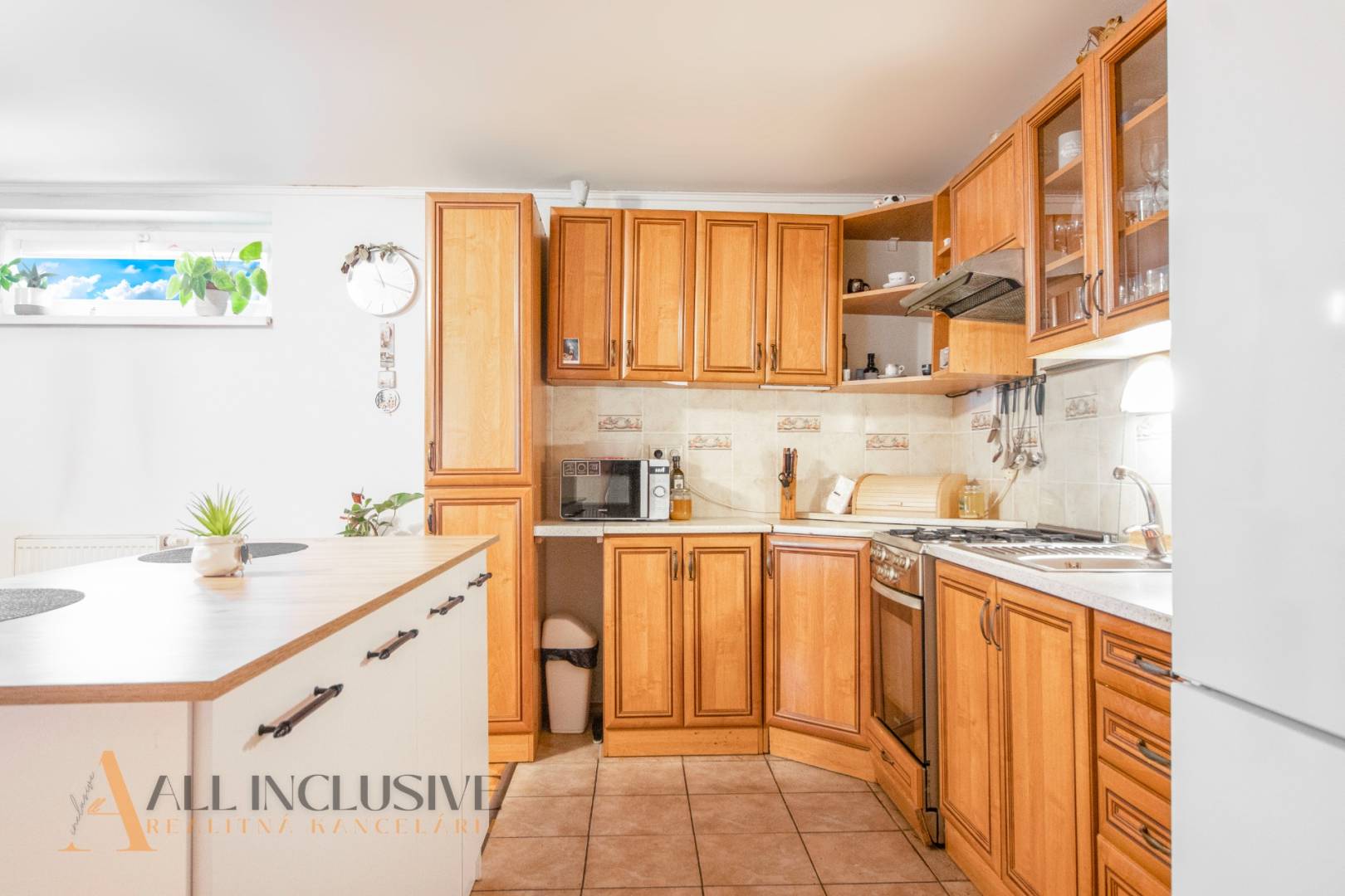 External property image