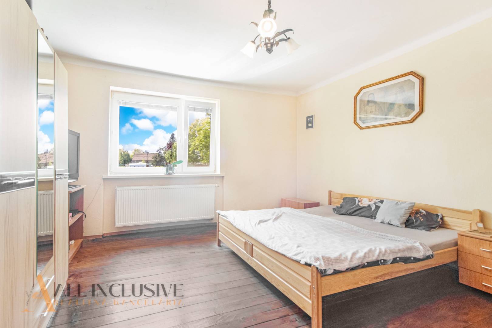 External property image