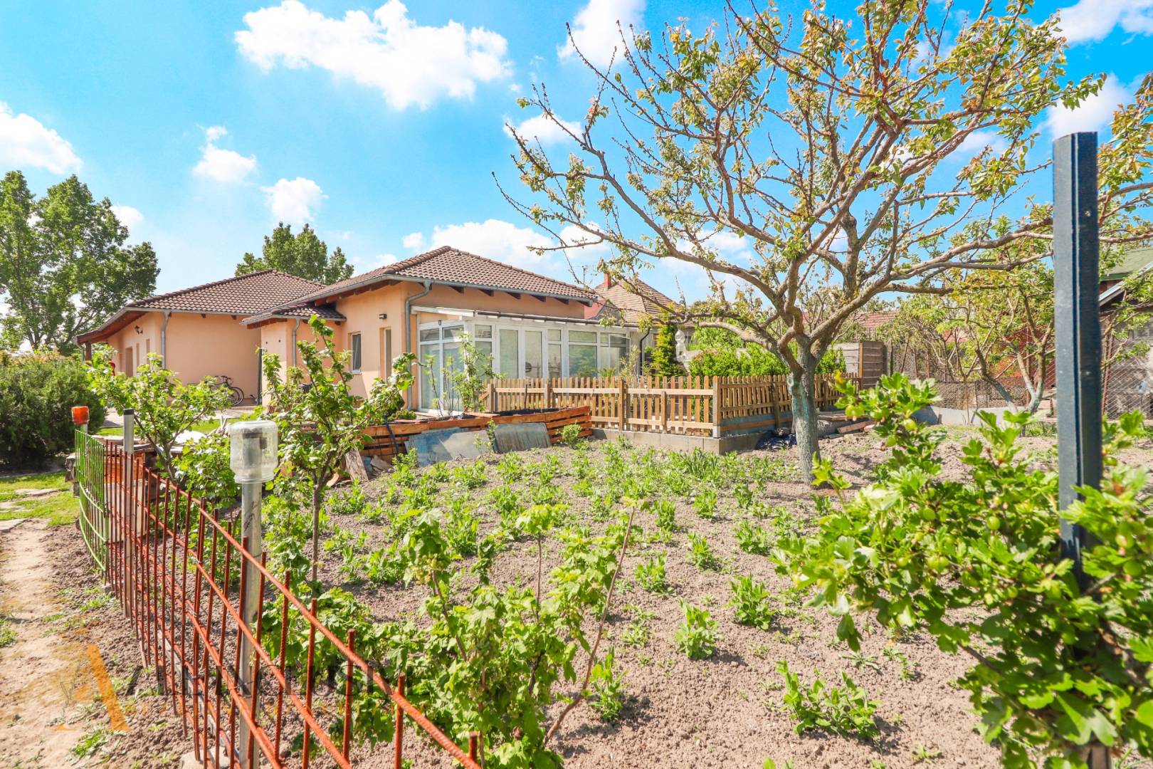 External property image