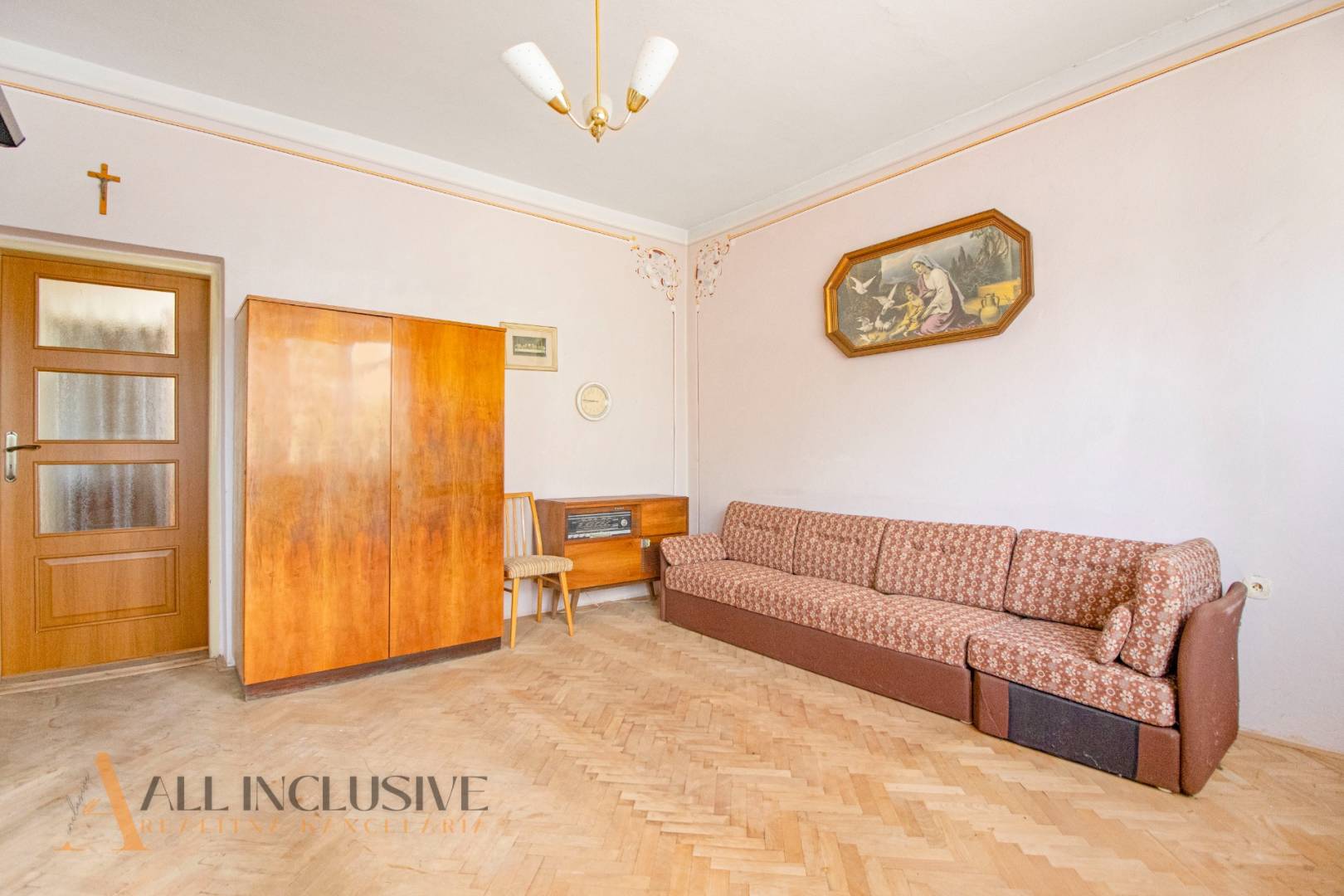 External property image