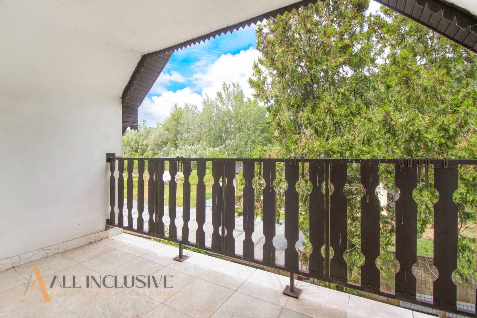 External property image