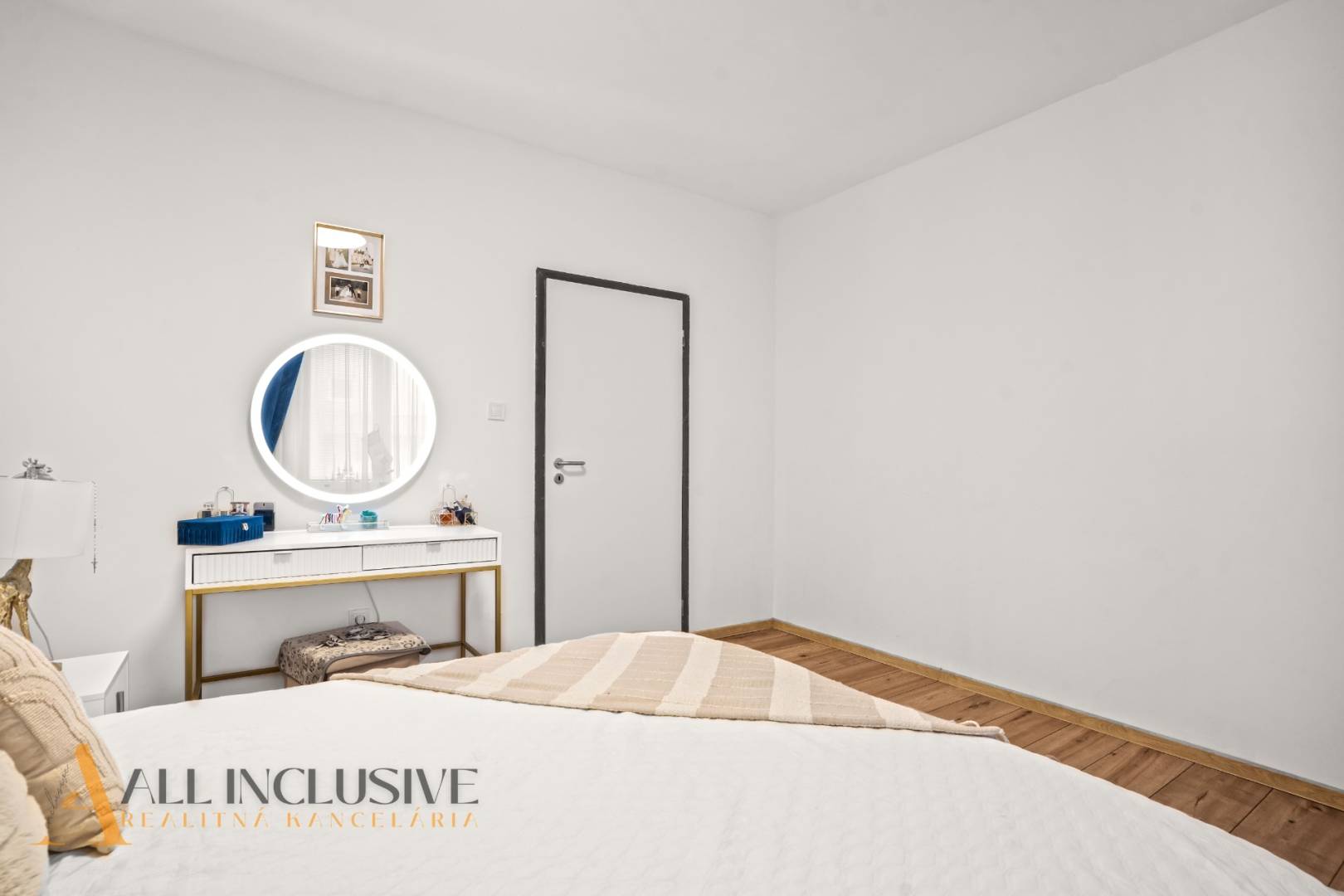 External property image