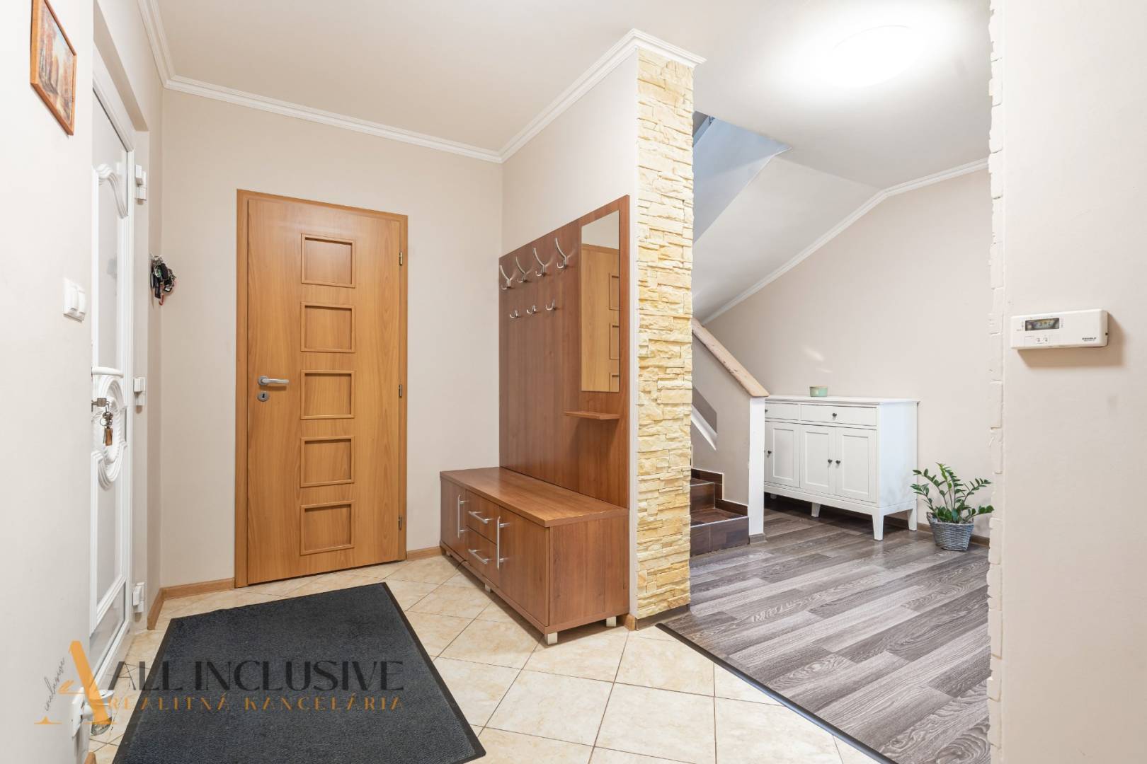 External property image