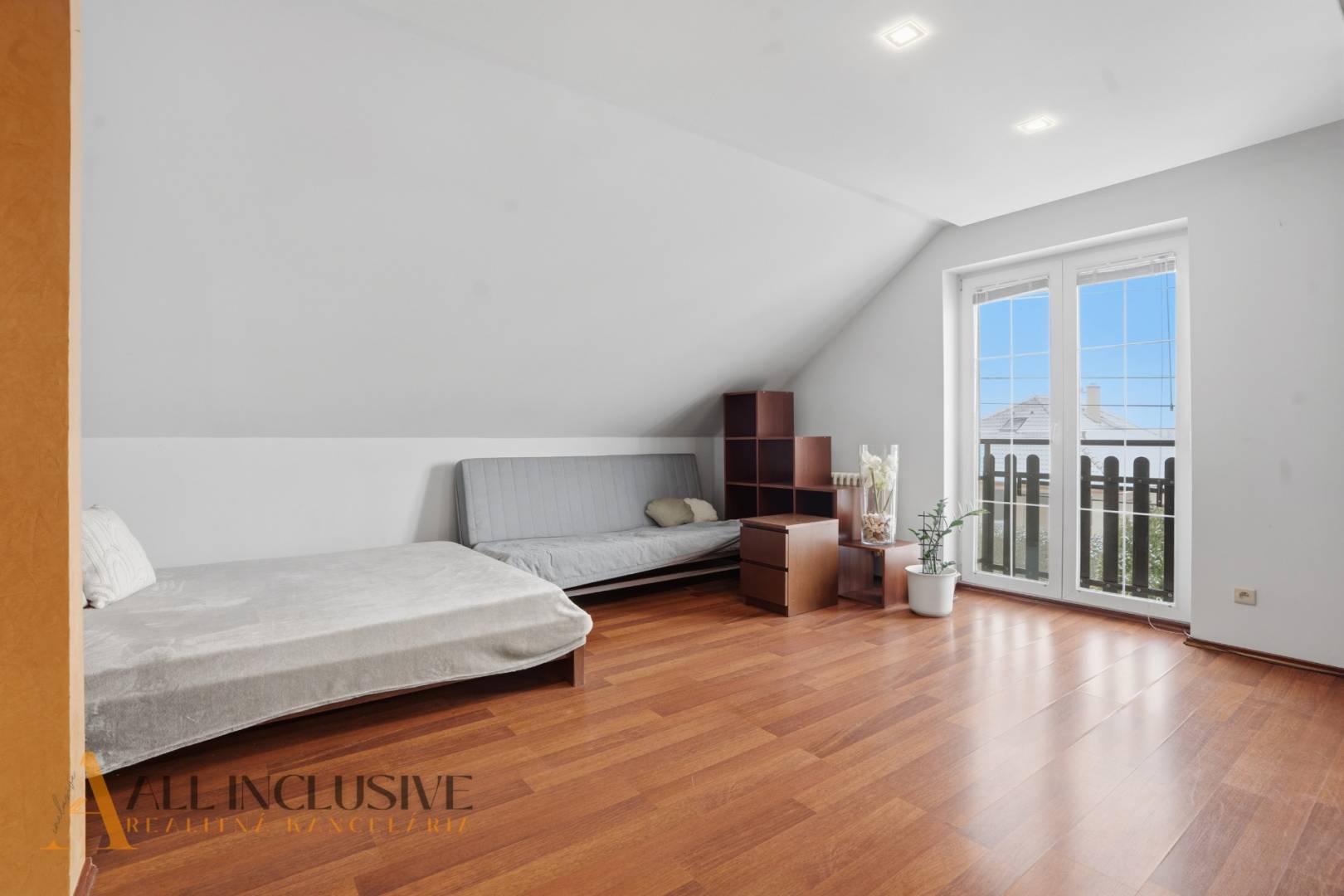 External property image