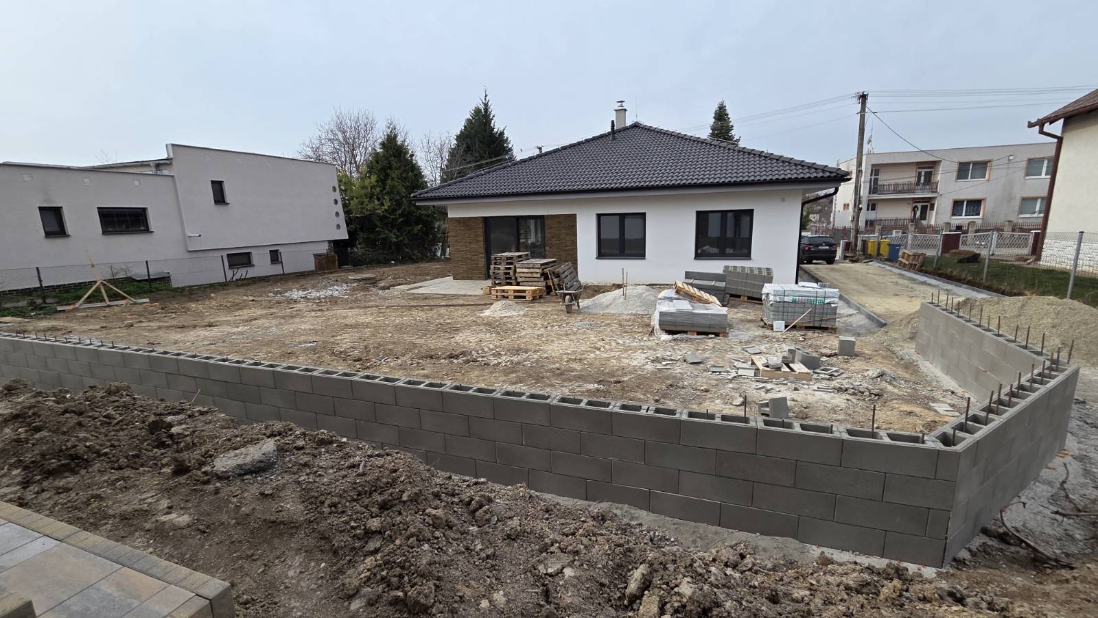 Bungalov v centre obce Cabaj Čápor, Wágnerova ulica, Dom č.1