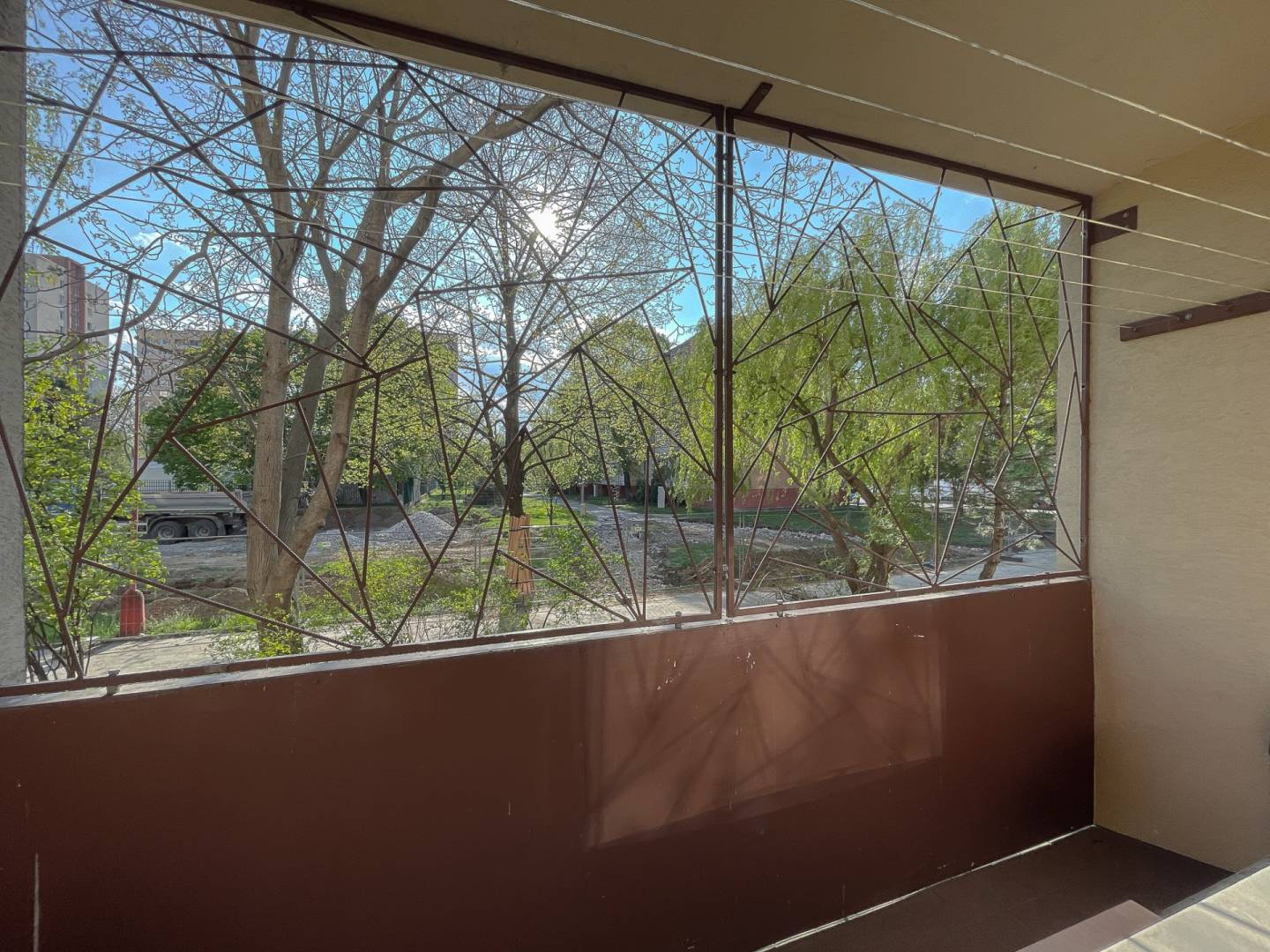 Priestranný 2-izbový byt s balkónom, Jiráskova ulica, Trnava