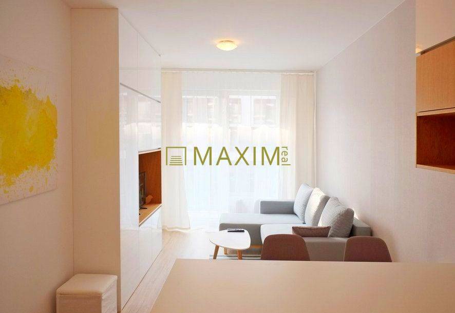 Ponúkame na predaj 2-izbový byt na ulici Zuzany Chalupovej